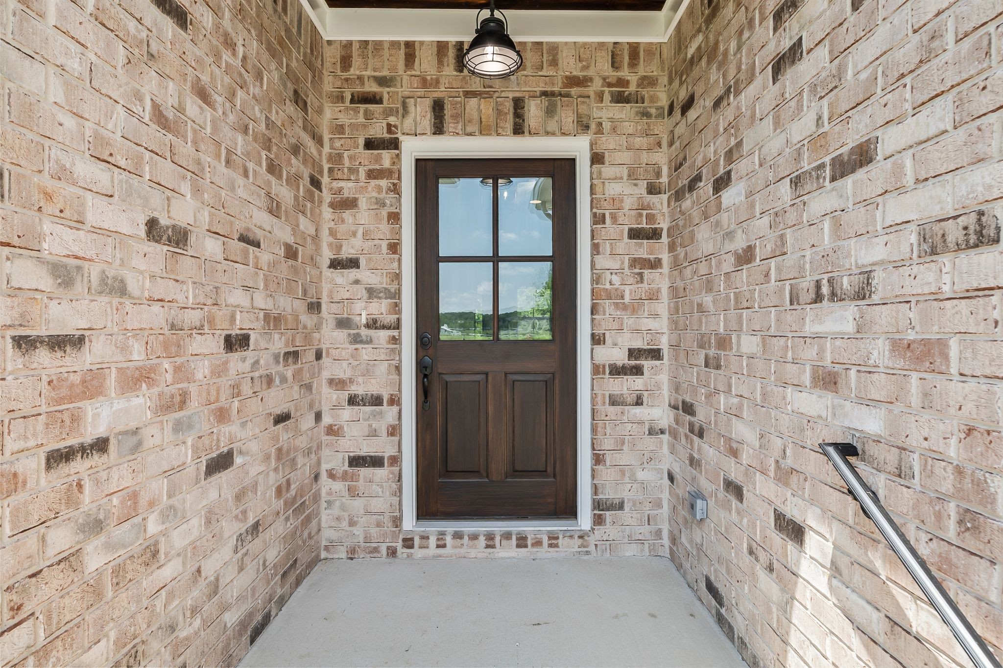 198 Creekside Dr