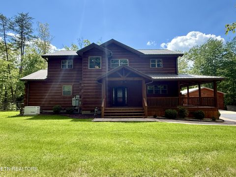 Photo of 704 White Oak Rd, Monterey, TN 38574 (MLS # 3205542)