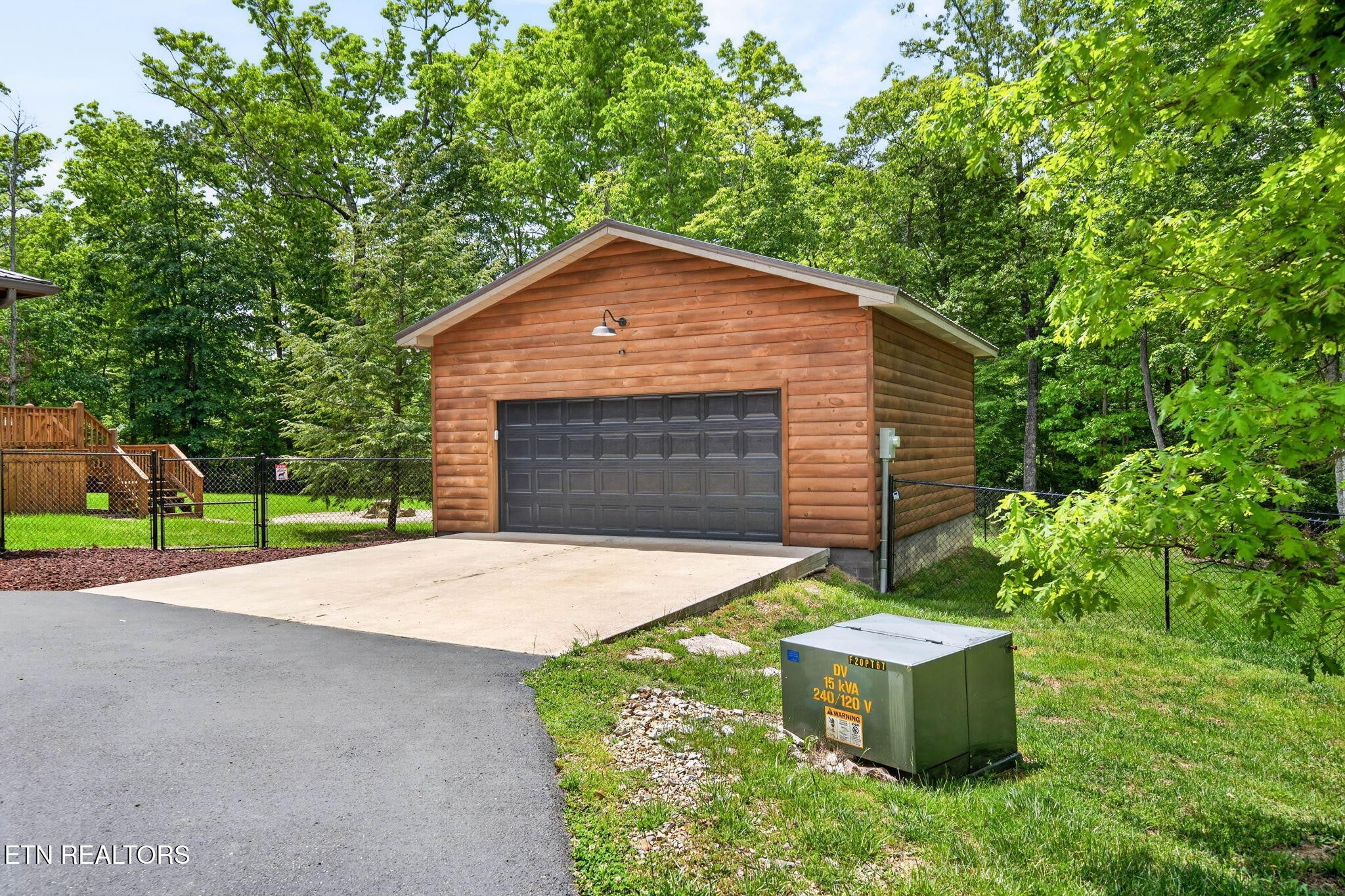 704 White Oak Rd