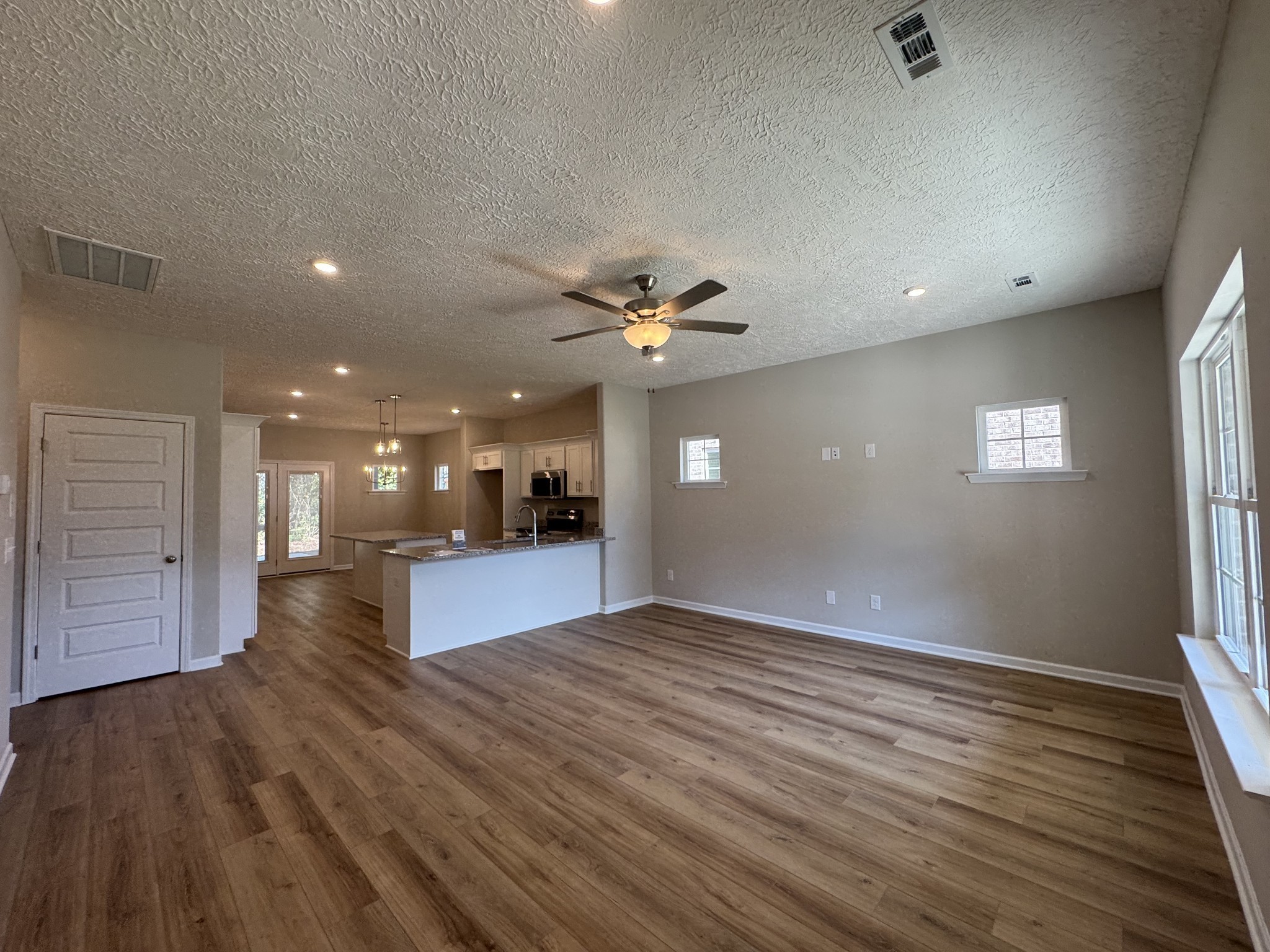 57 Laurel View St