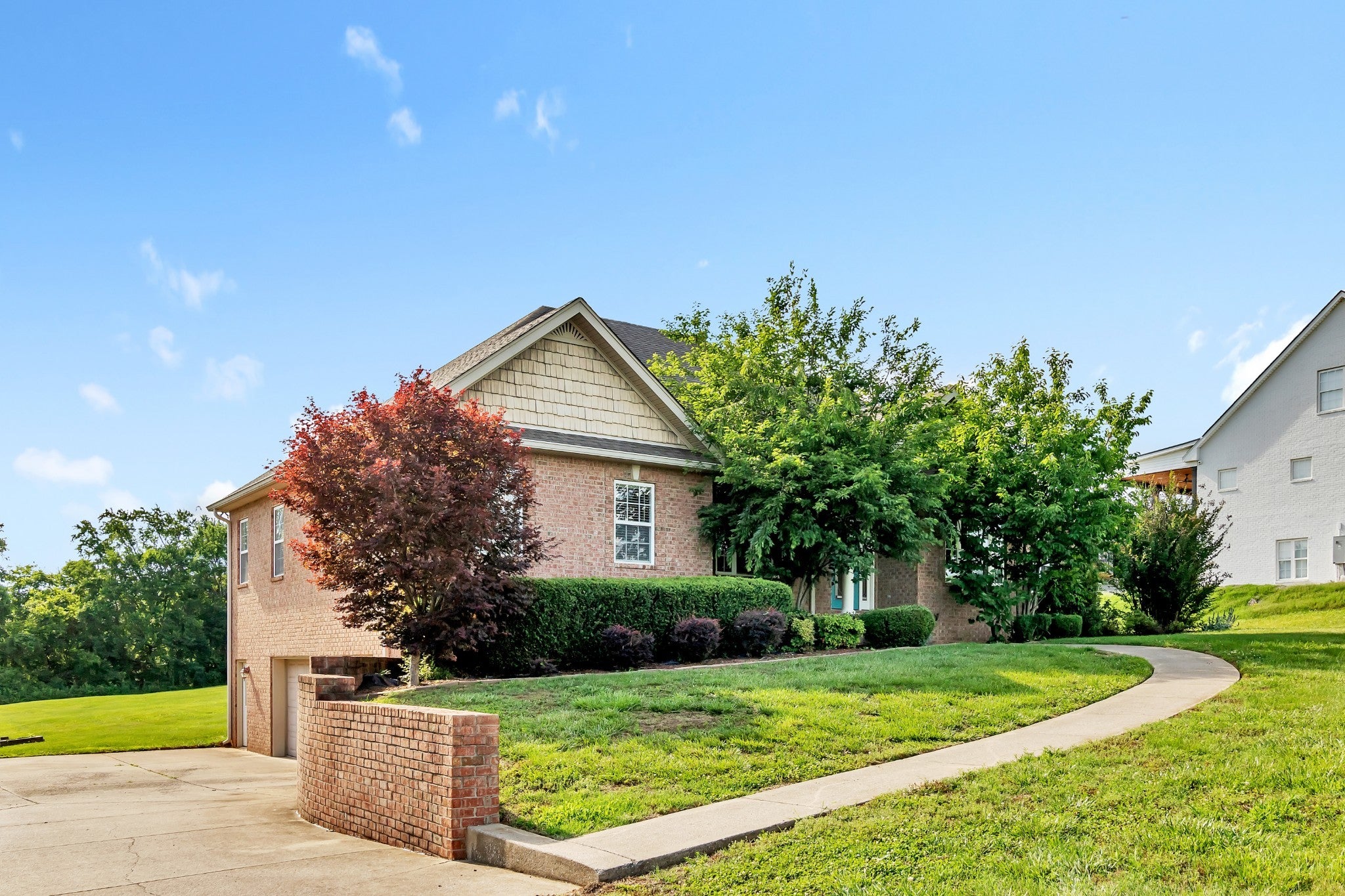 392 Holt Rd