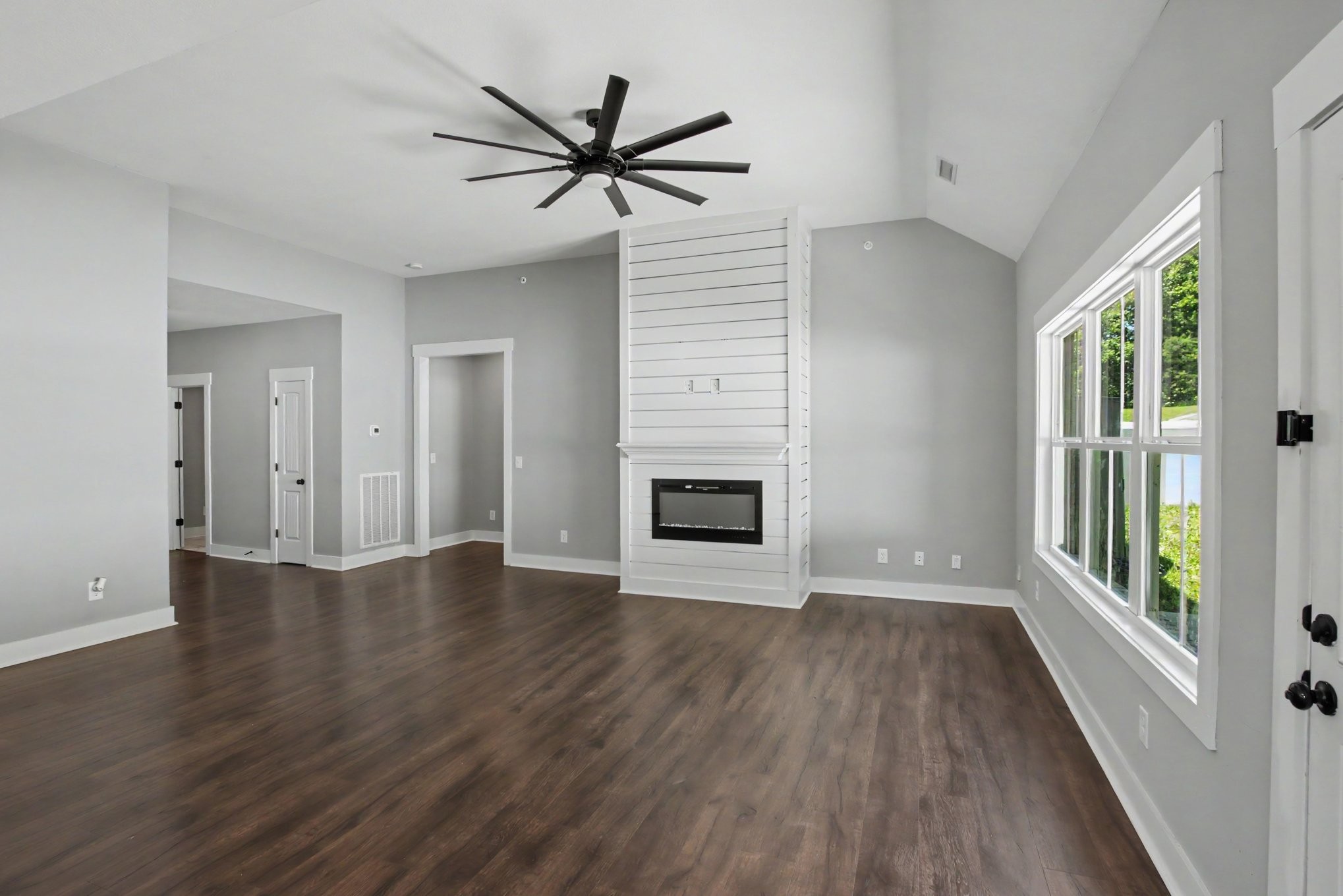 7208 Winding Way