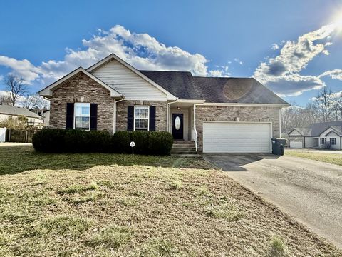 729 Arrowfield Dr Clarksville TN 37042