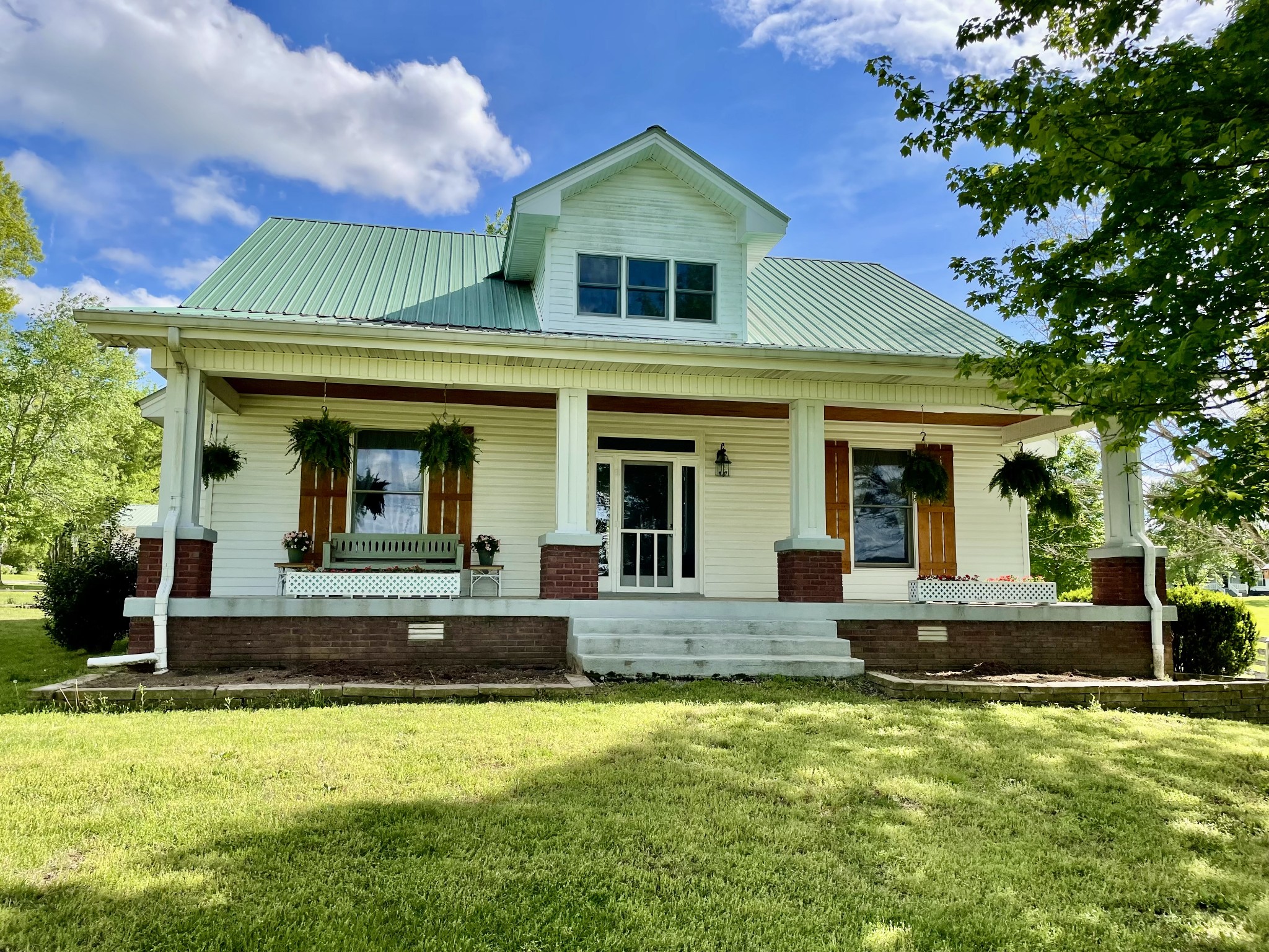 1494 Grant Rd
