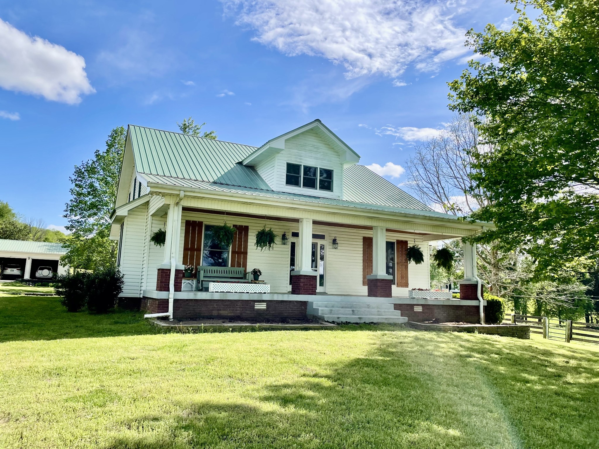 1494 Grant Rd
