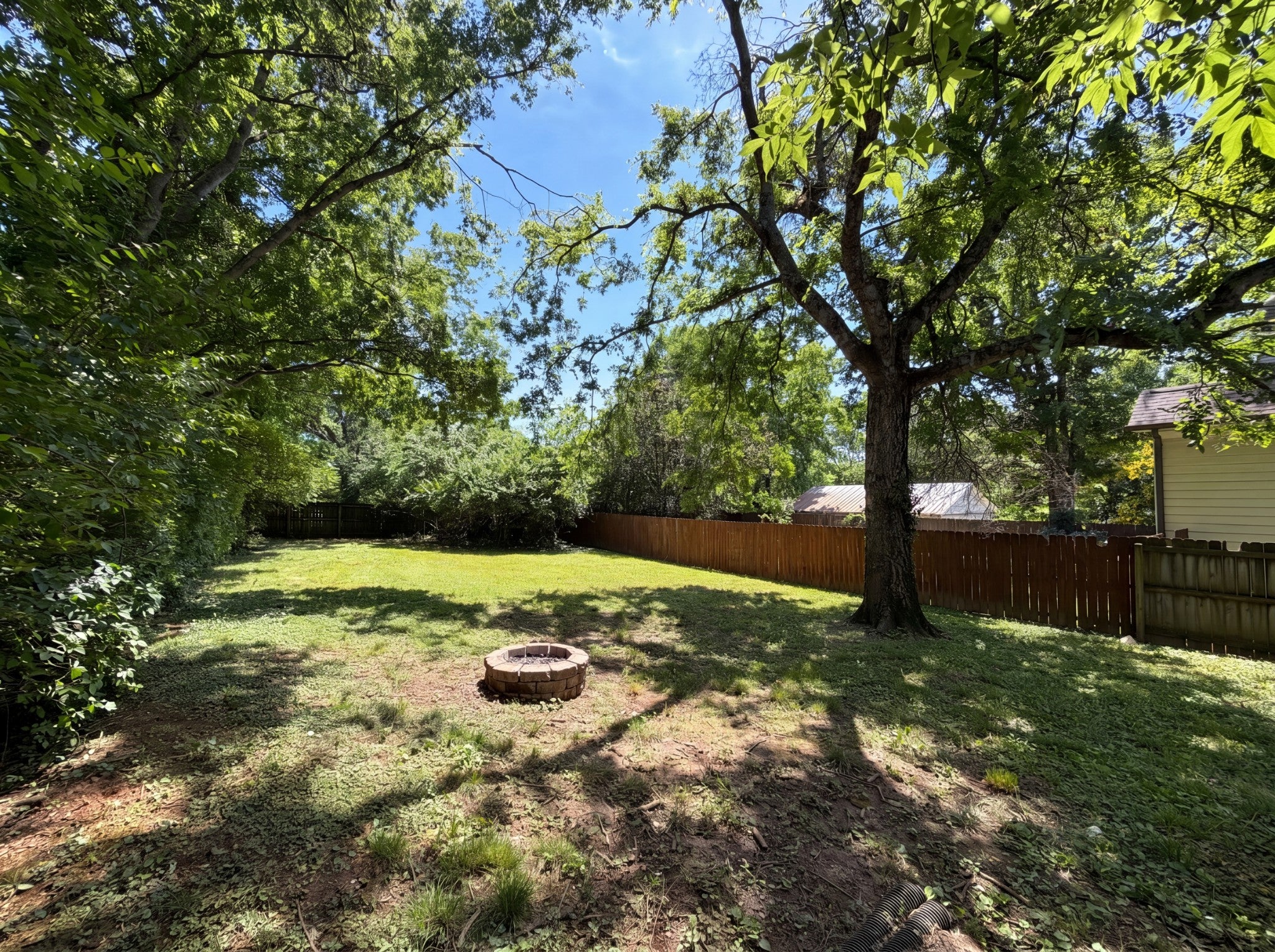 2-bed listing at 509 Drake Ave, Nashville