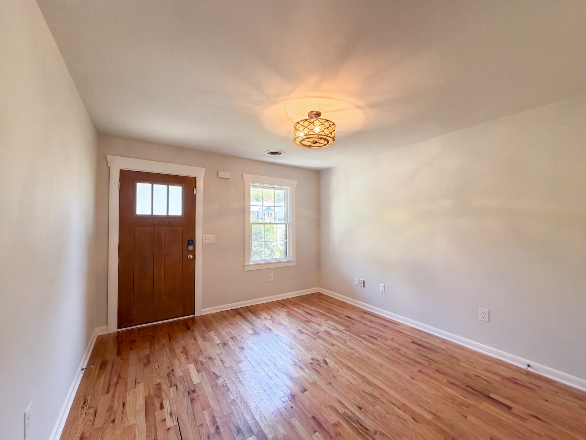 509 Drake Ave, Nashville TN 37211 2-bed home, photo 3 of 20