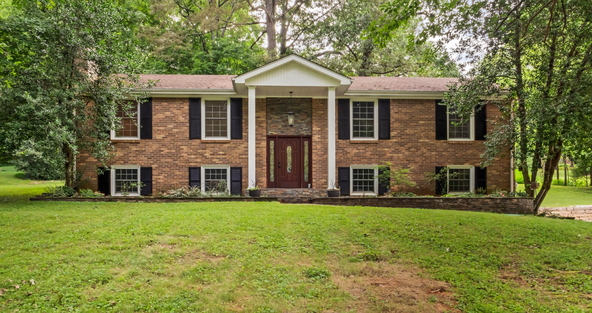 621 IDLEWOOD DRIVE