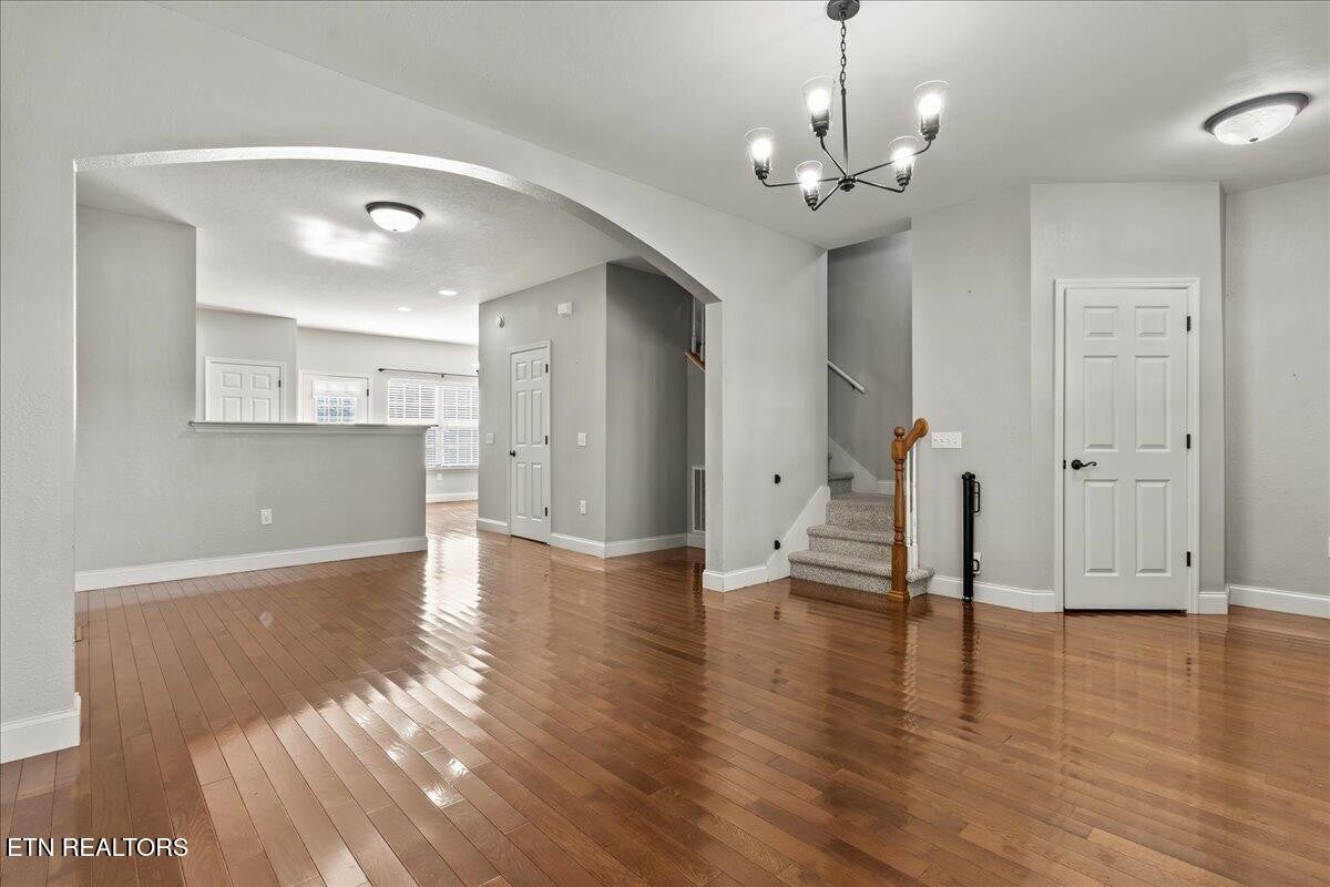 410 Ashbury Circle
