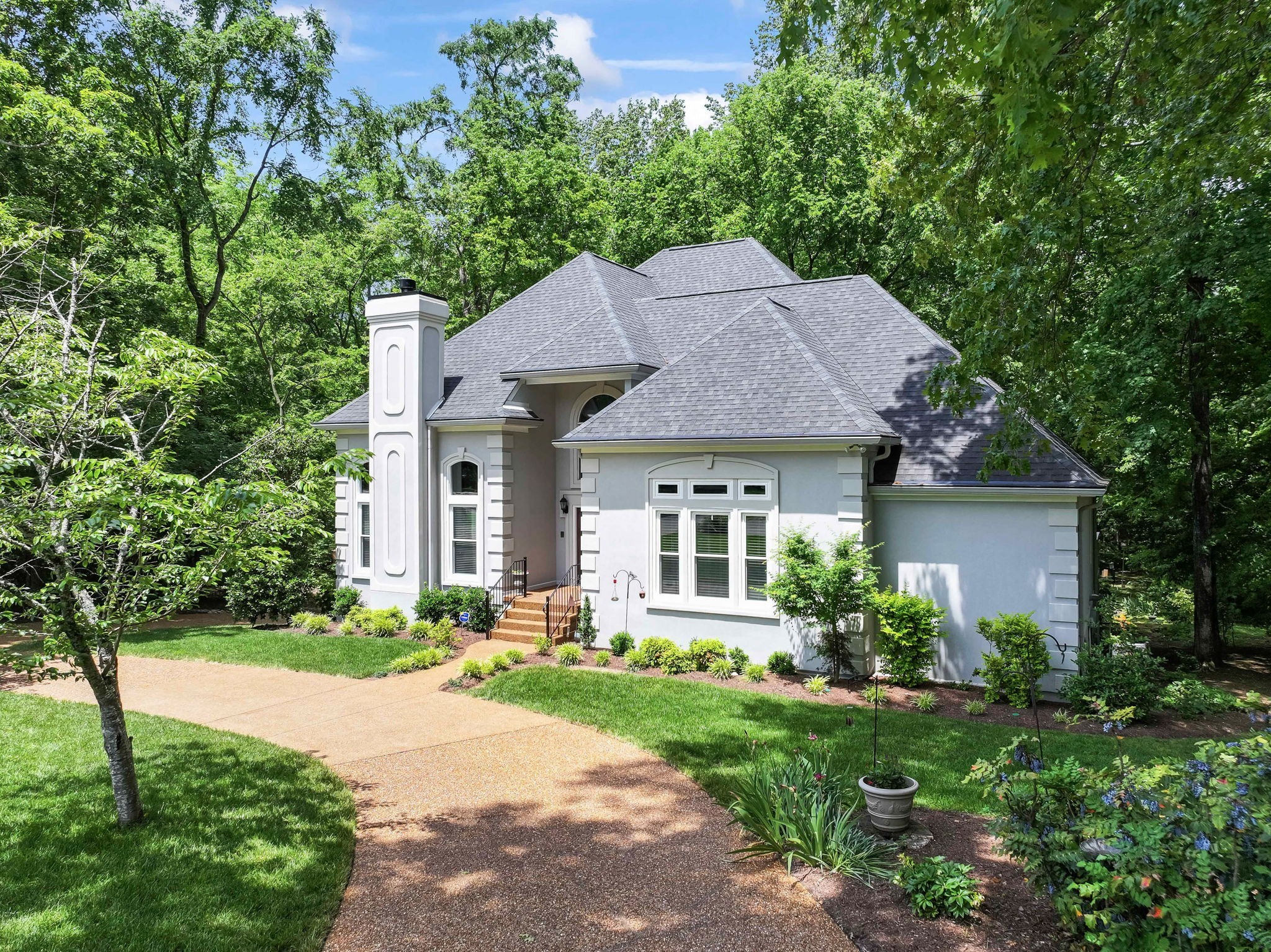 132 Laural Hill Dr