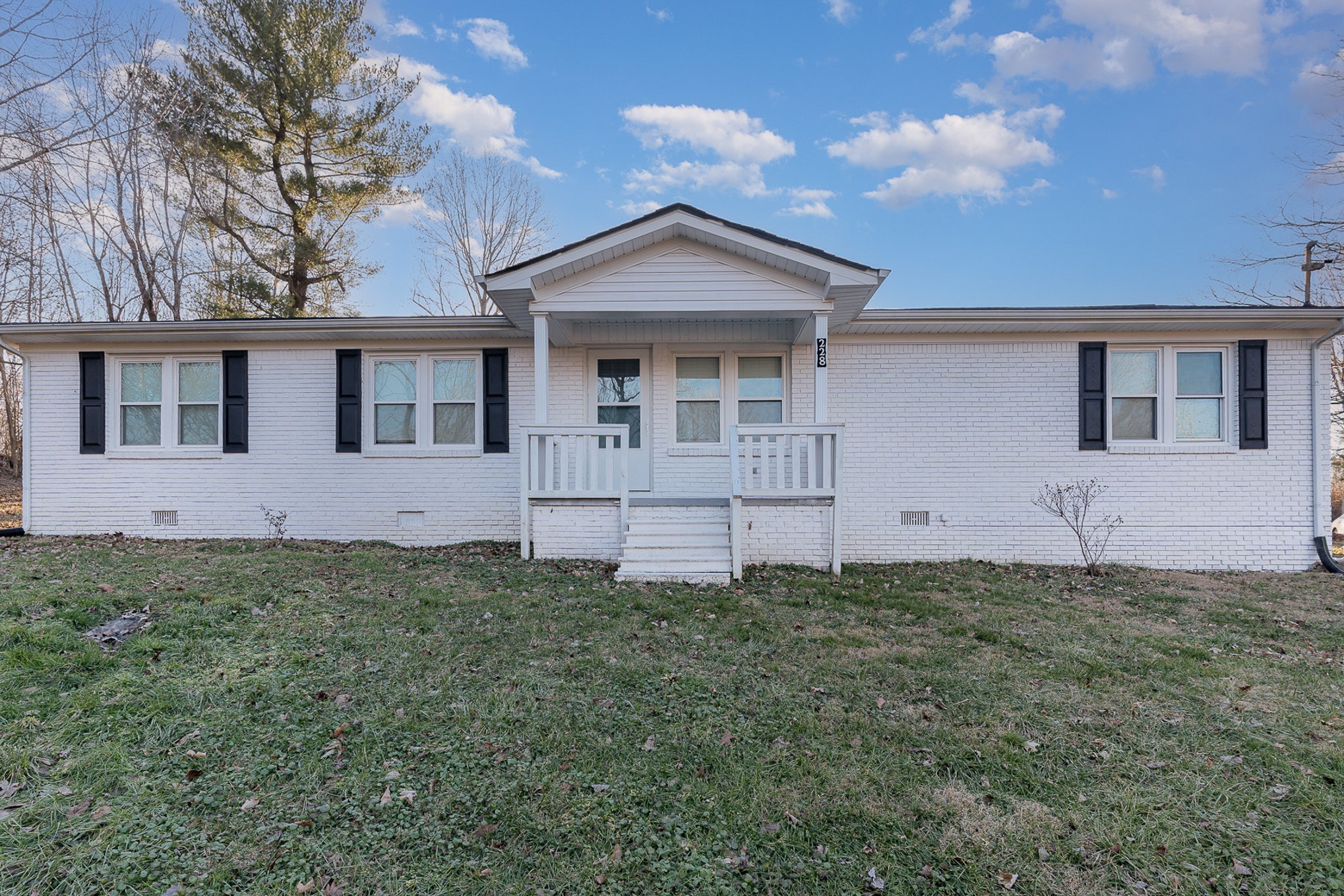 228 Howell Rd