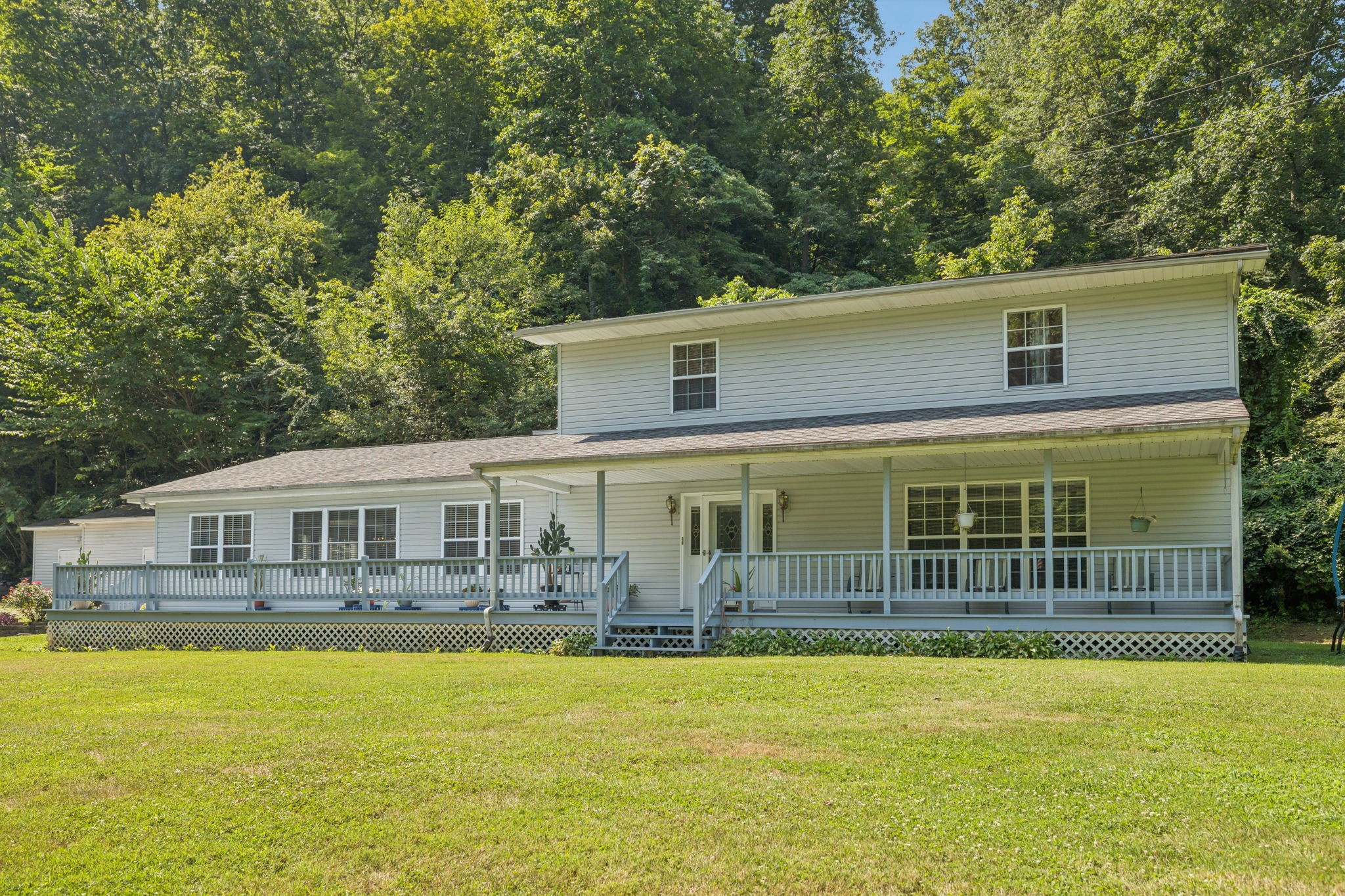 137 LW Lacy Rd