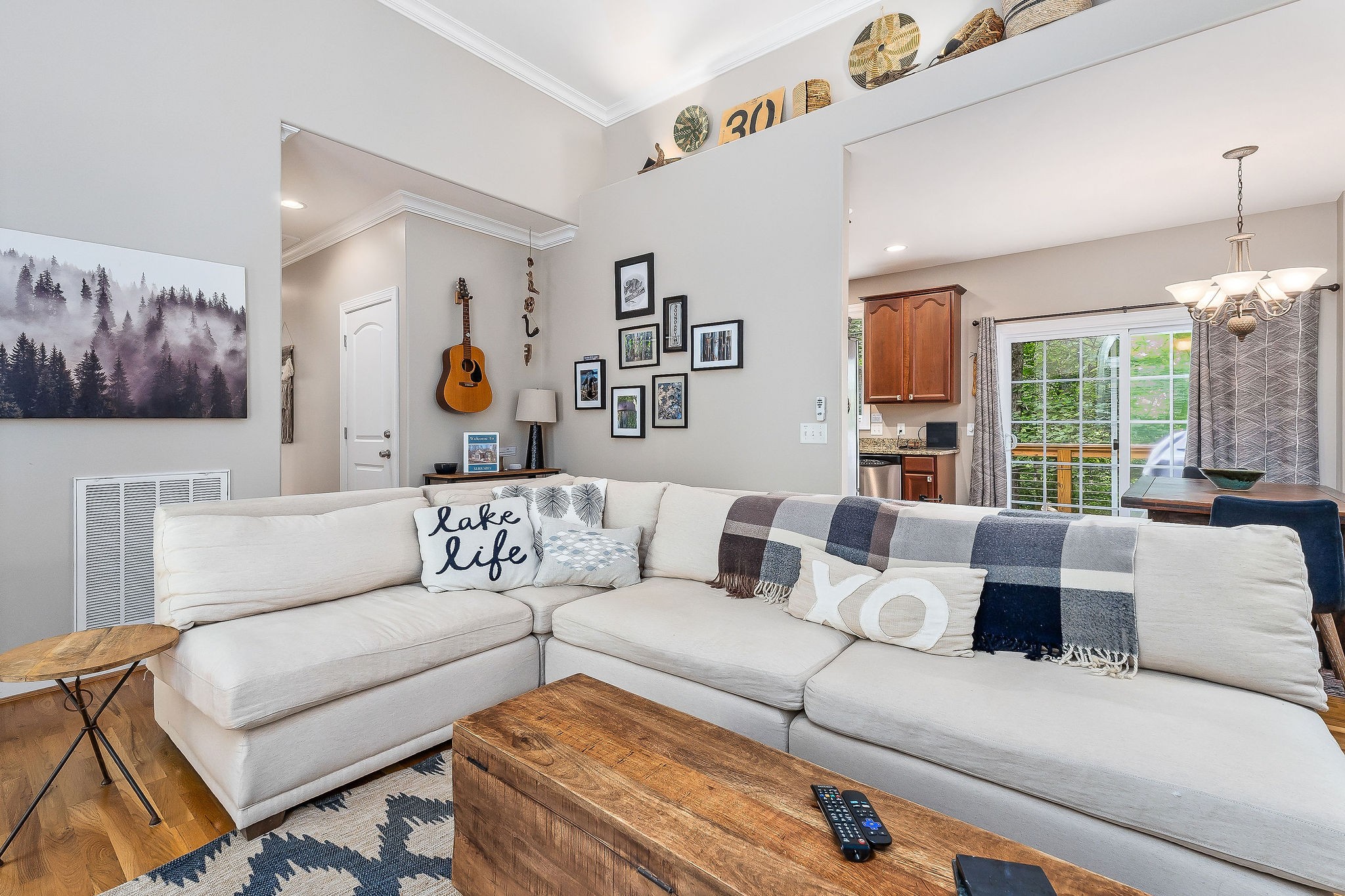 655 Lakeside Dr