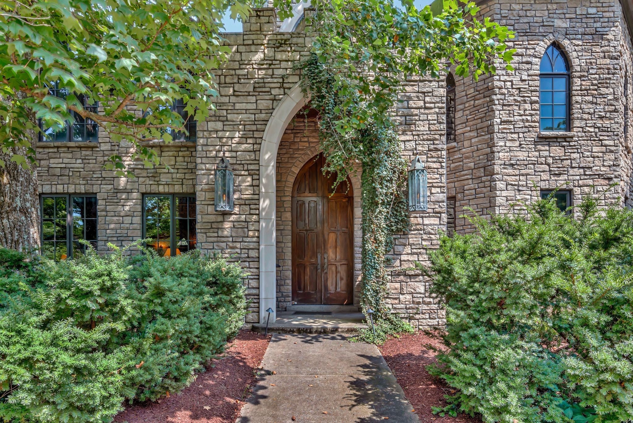 1108 Belle Meade Blvd - home for sale