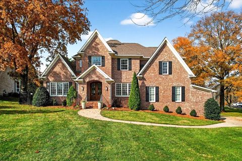 201 W Meade Dr Nashville TN 37205