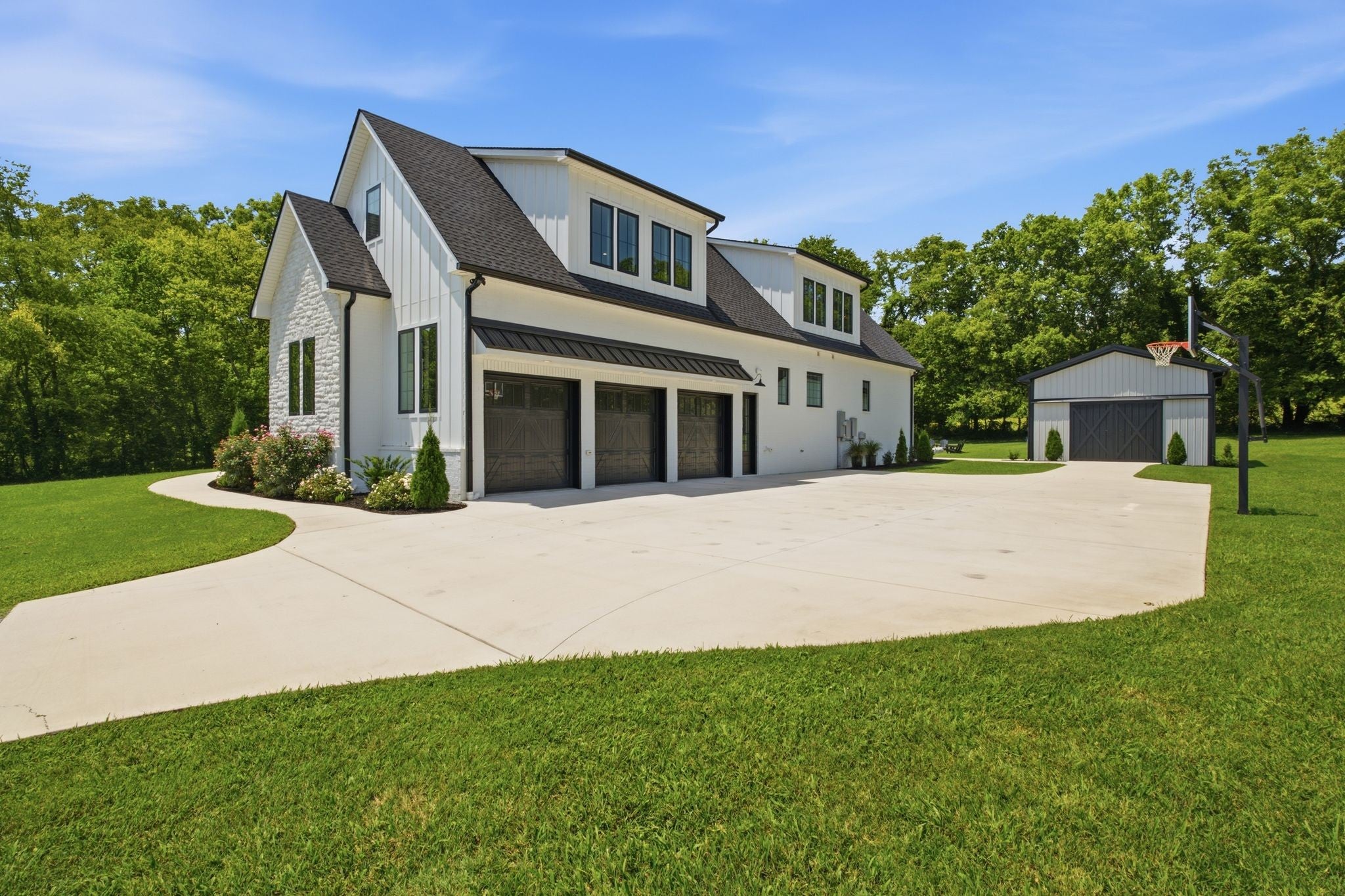 1239 Madison Creek Rd