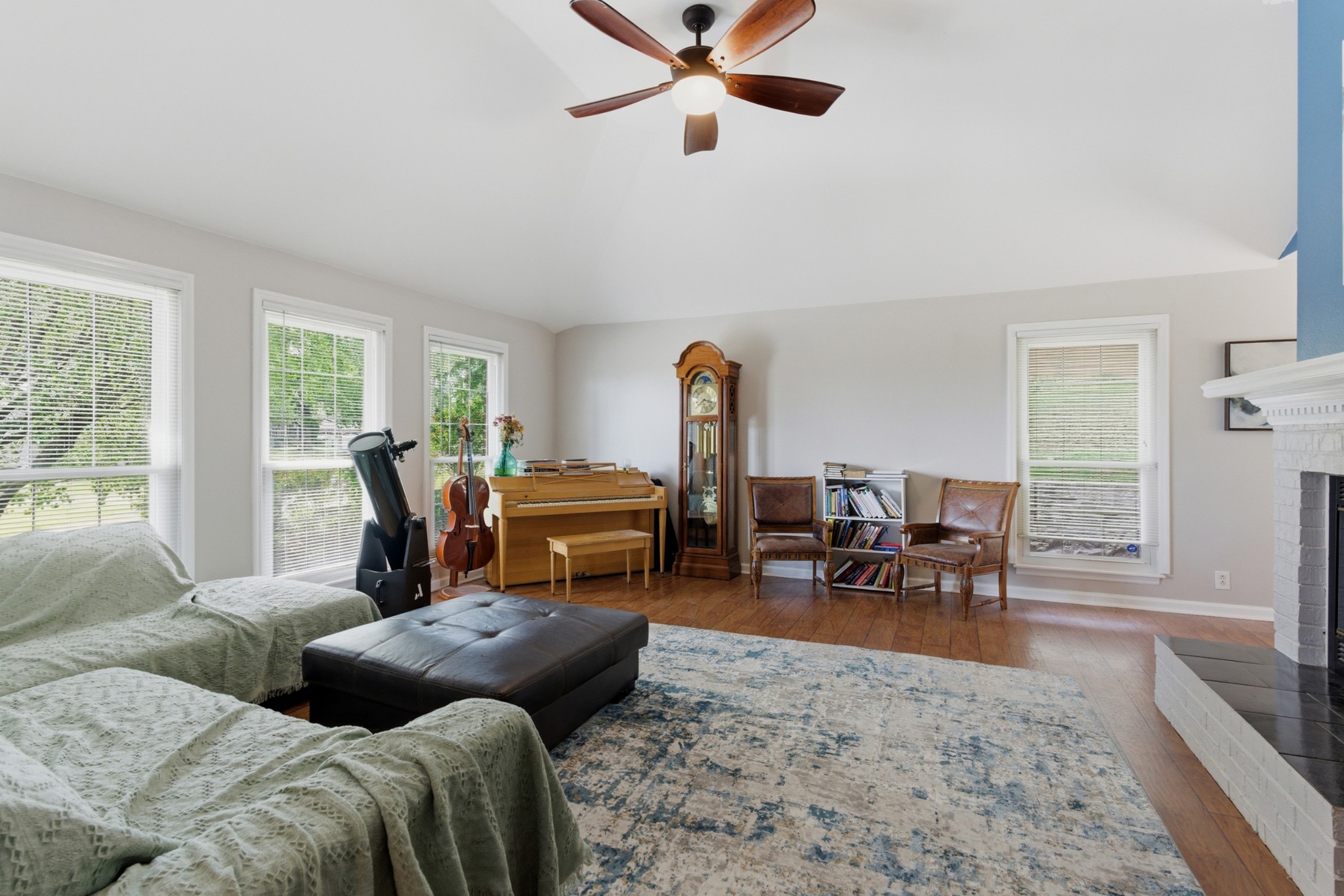 1701 Ridgemere Ct