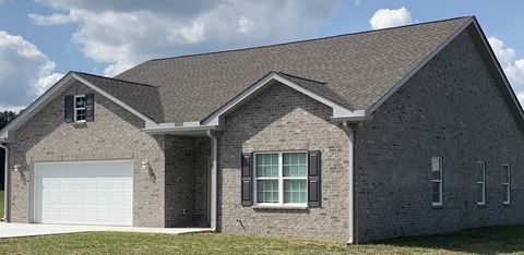 22 Hickory Dr Manchester TN 37355