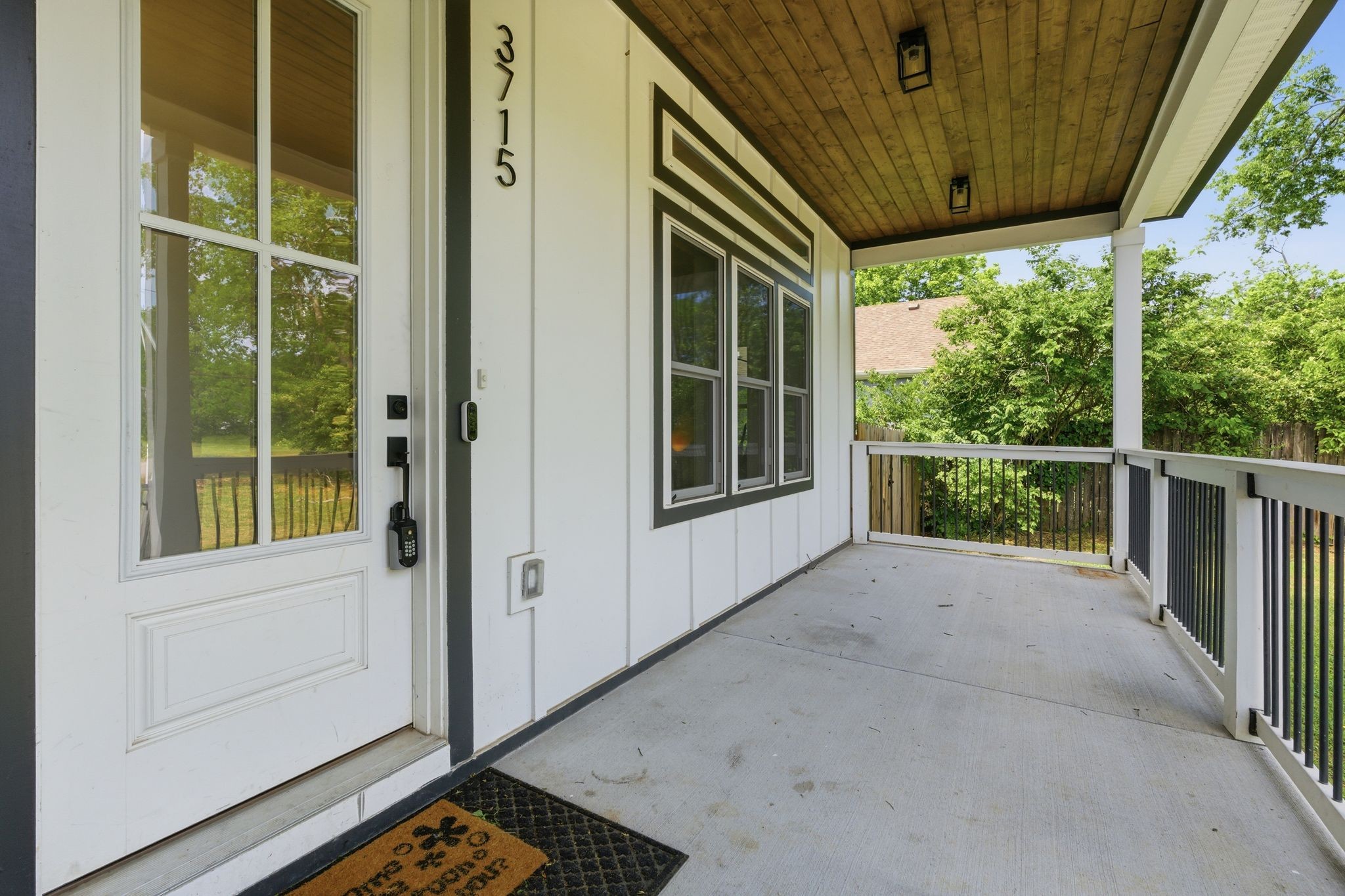 3715 Fairview Dr