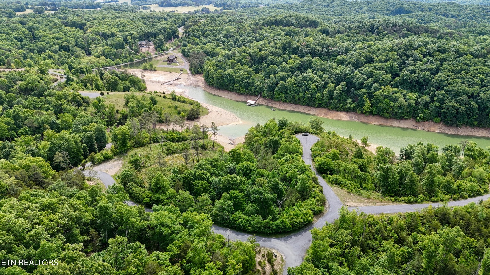 25 Stone Bridge Drive