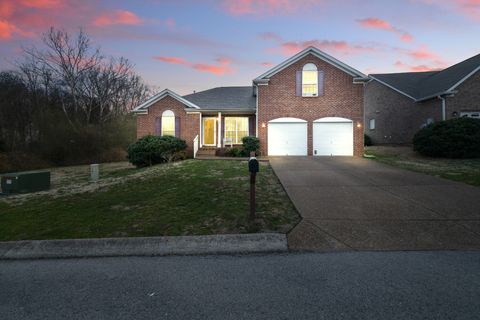 214 Cobblestone Lndg Mount Juliet TN 37122