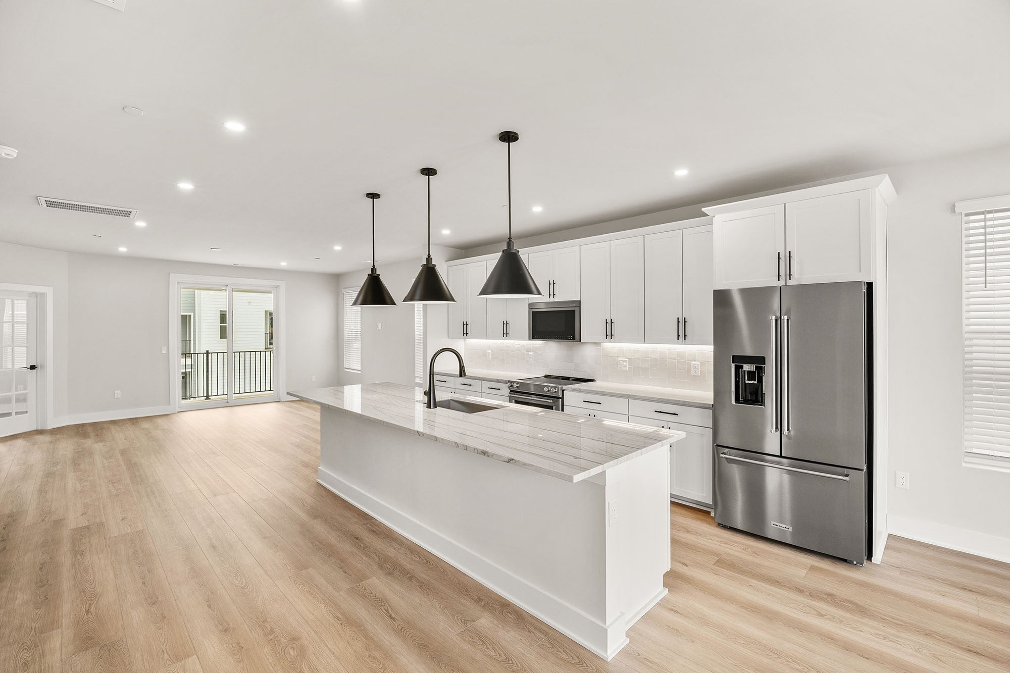 3-bed listing at 820 42nd Ave N, Nashville