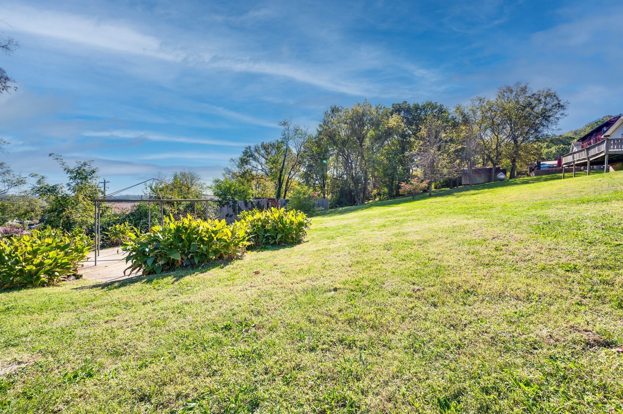 Nashville, Tennessee 37218, United States, 5 Bedrooms Bedrooms, ,2 BathroomsBathrooms,Residential,Active,129477