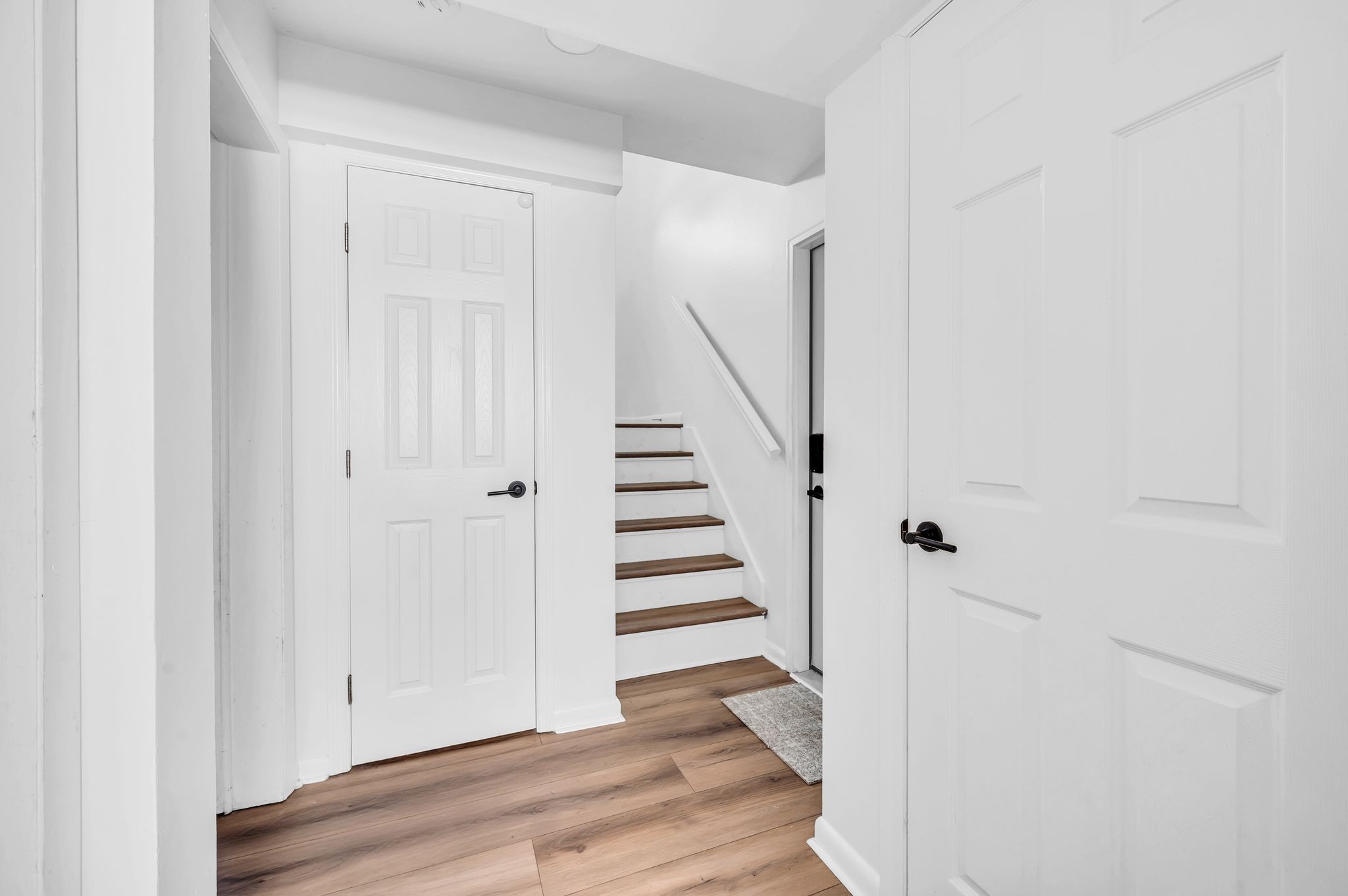 Nashville, Tennessee 37218, United States, 5 Bedrooms Bedrooms, ,2 BathroomsBathrooms,Residential,Active,129477