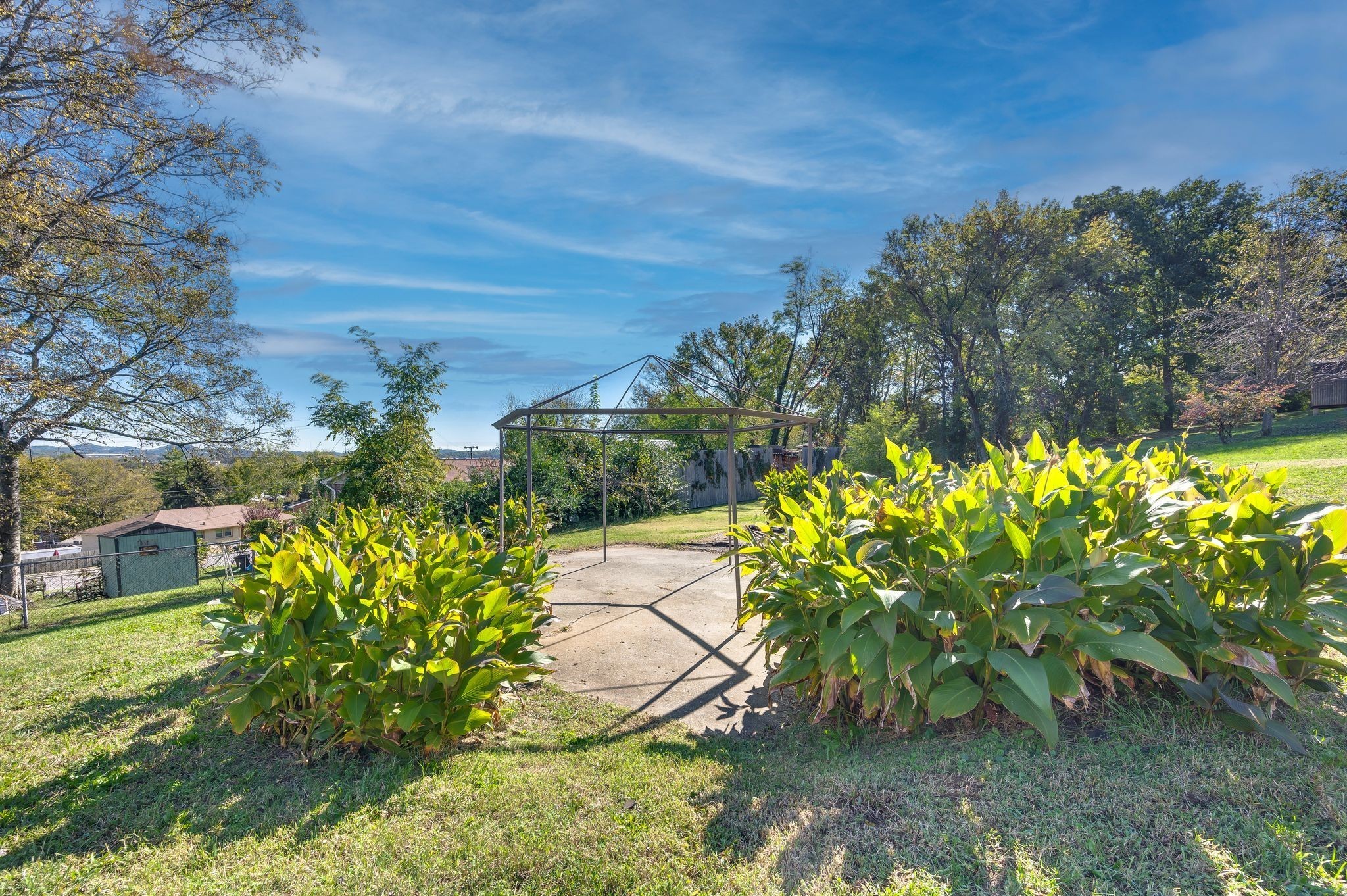 Nashville, Tennessee 37218, United States, 5 Bedrooms Bedrooms, ,2 BathroomsBathrooms,Residential,Active,129477