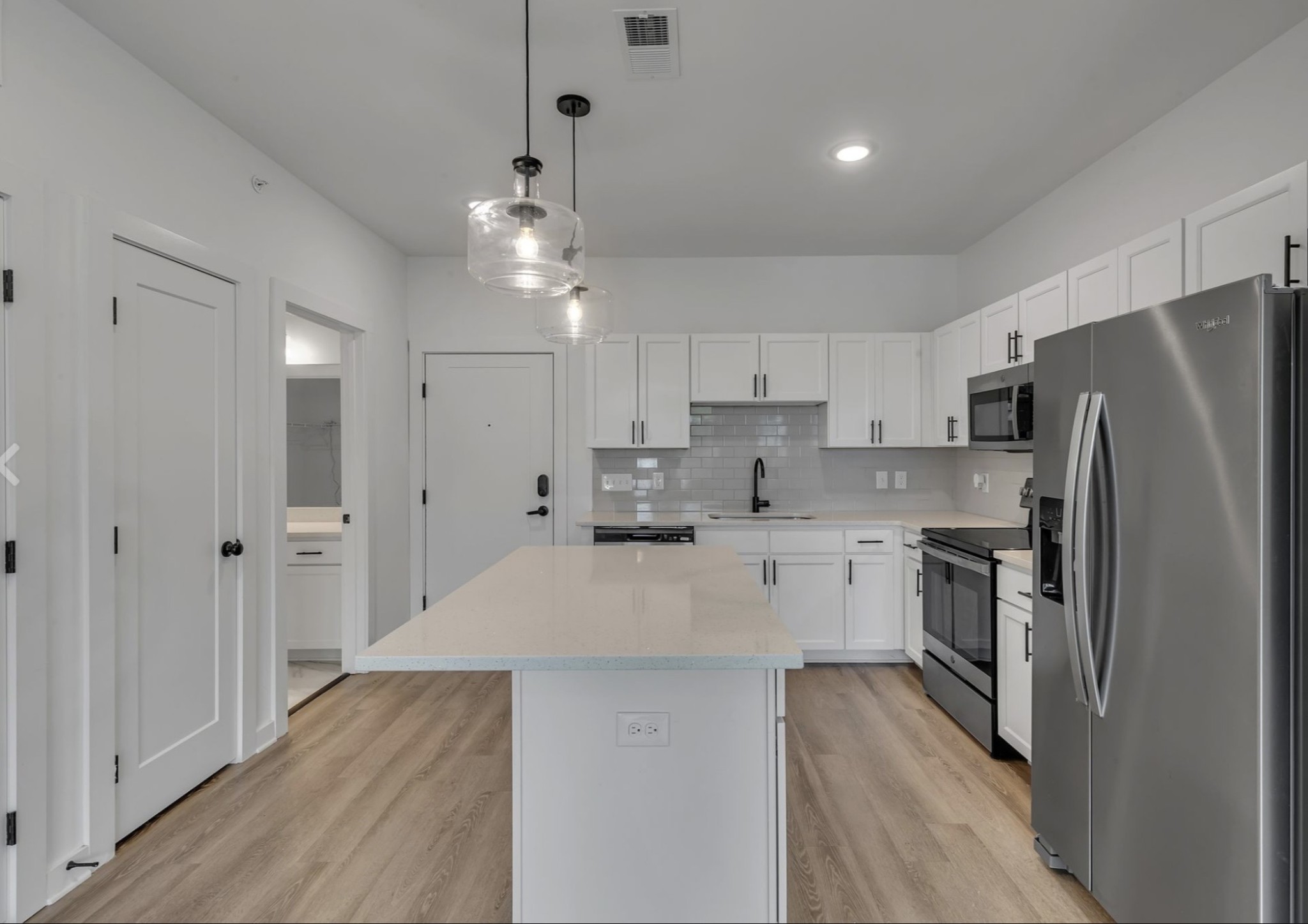 1540 Lebanon Pike 204