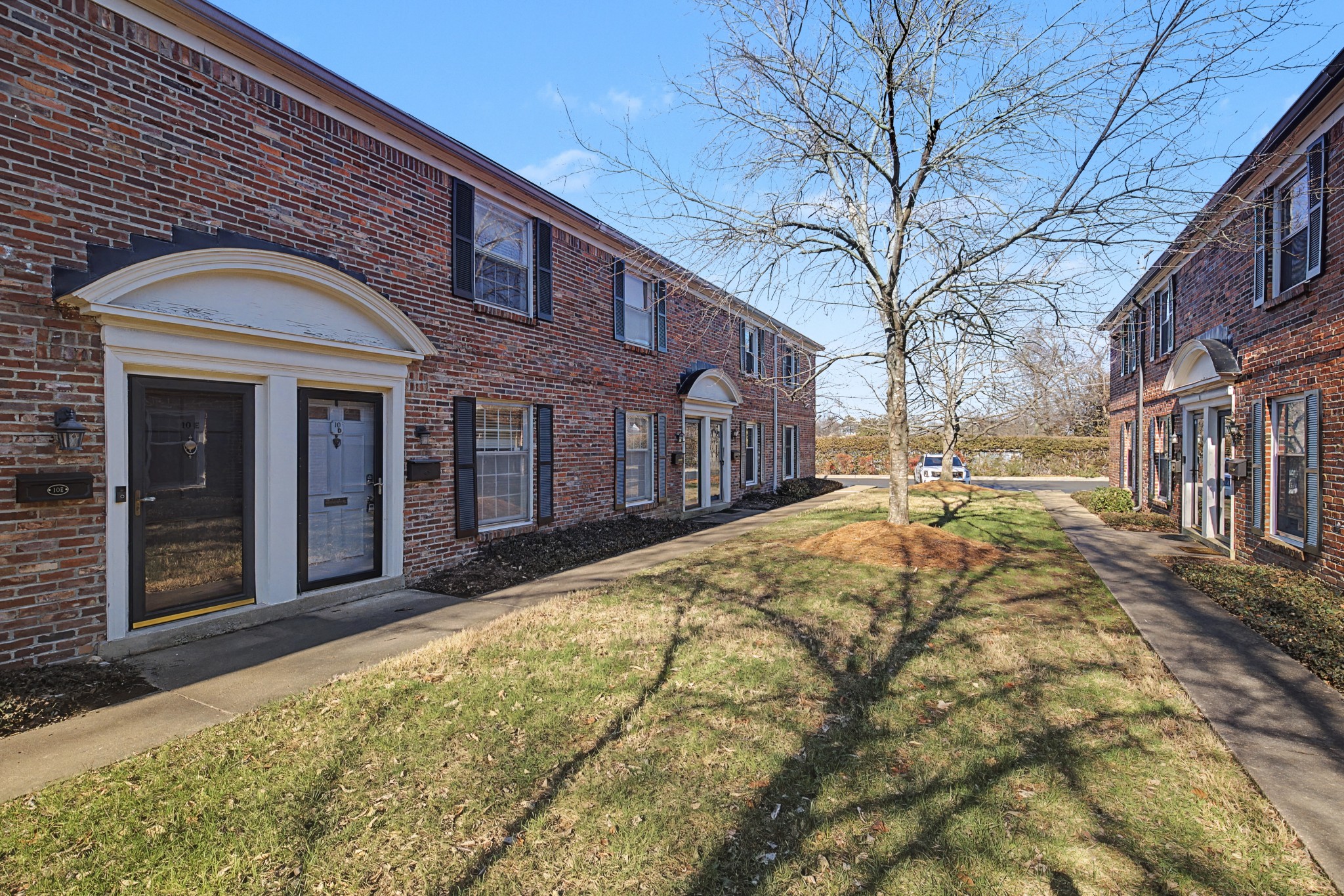 5025 Hillsboro Pike 10D