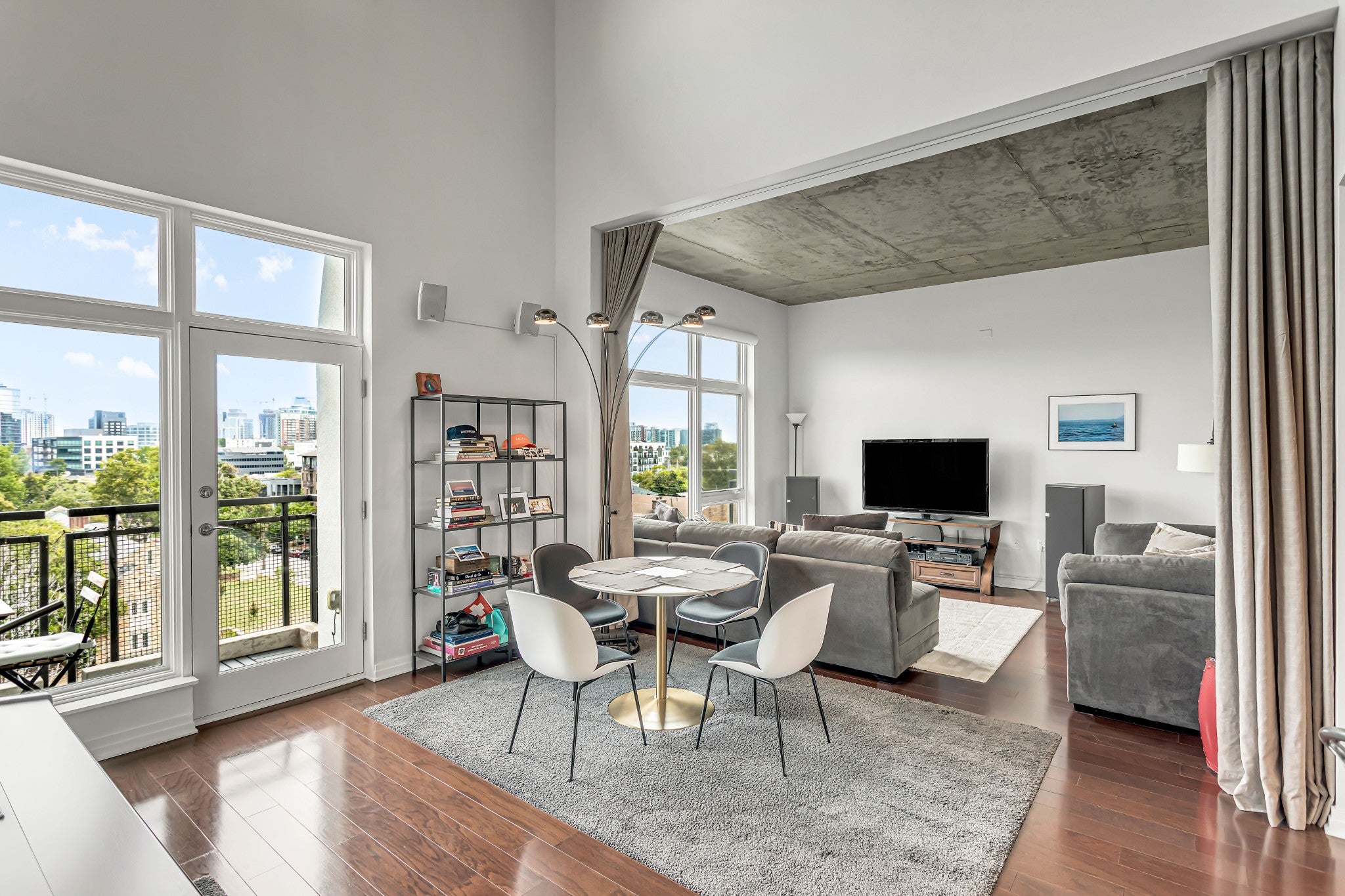 1101 18th Ave S 605