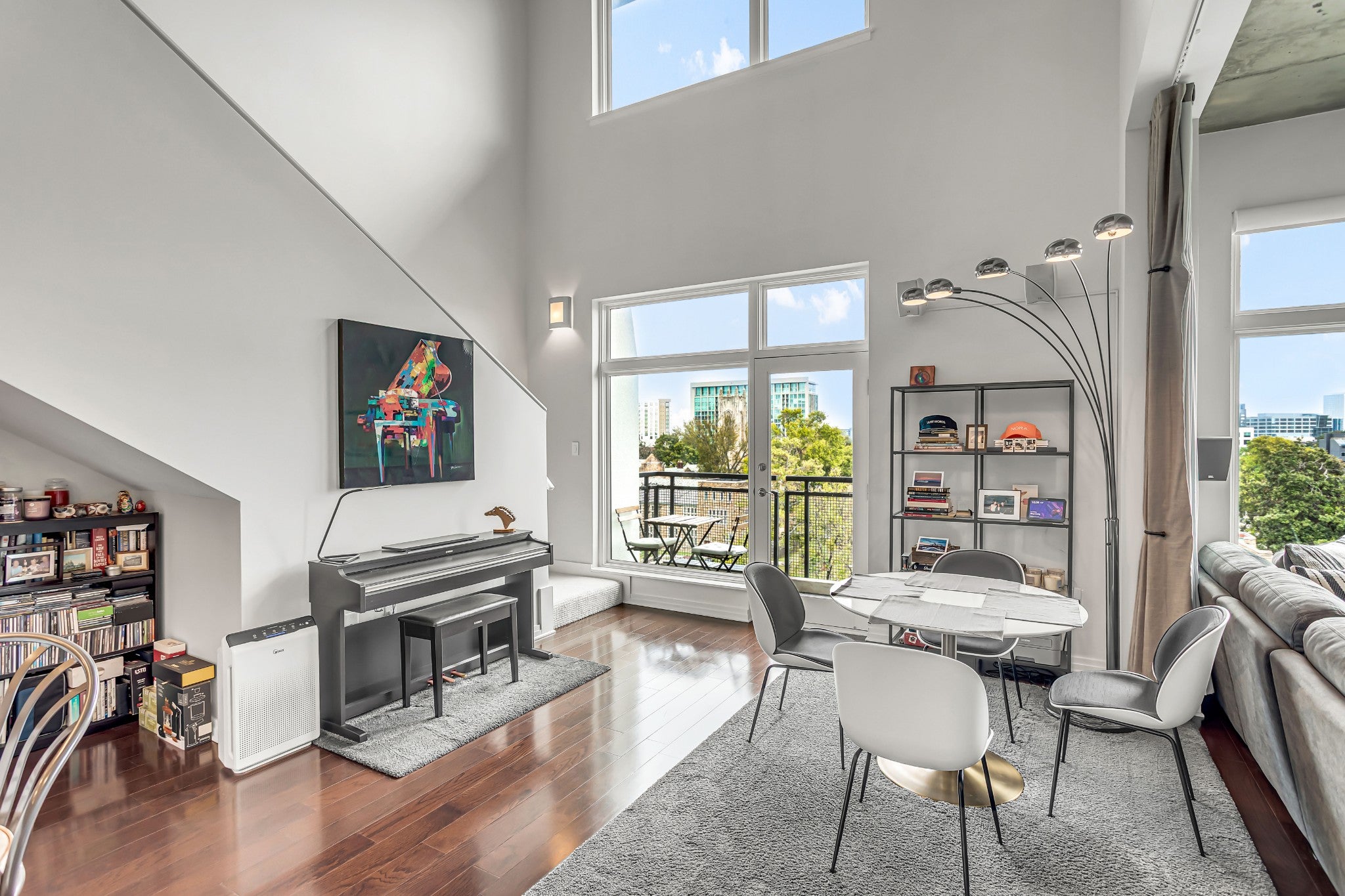 1101 18th Ave S 605