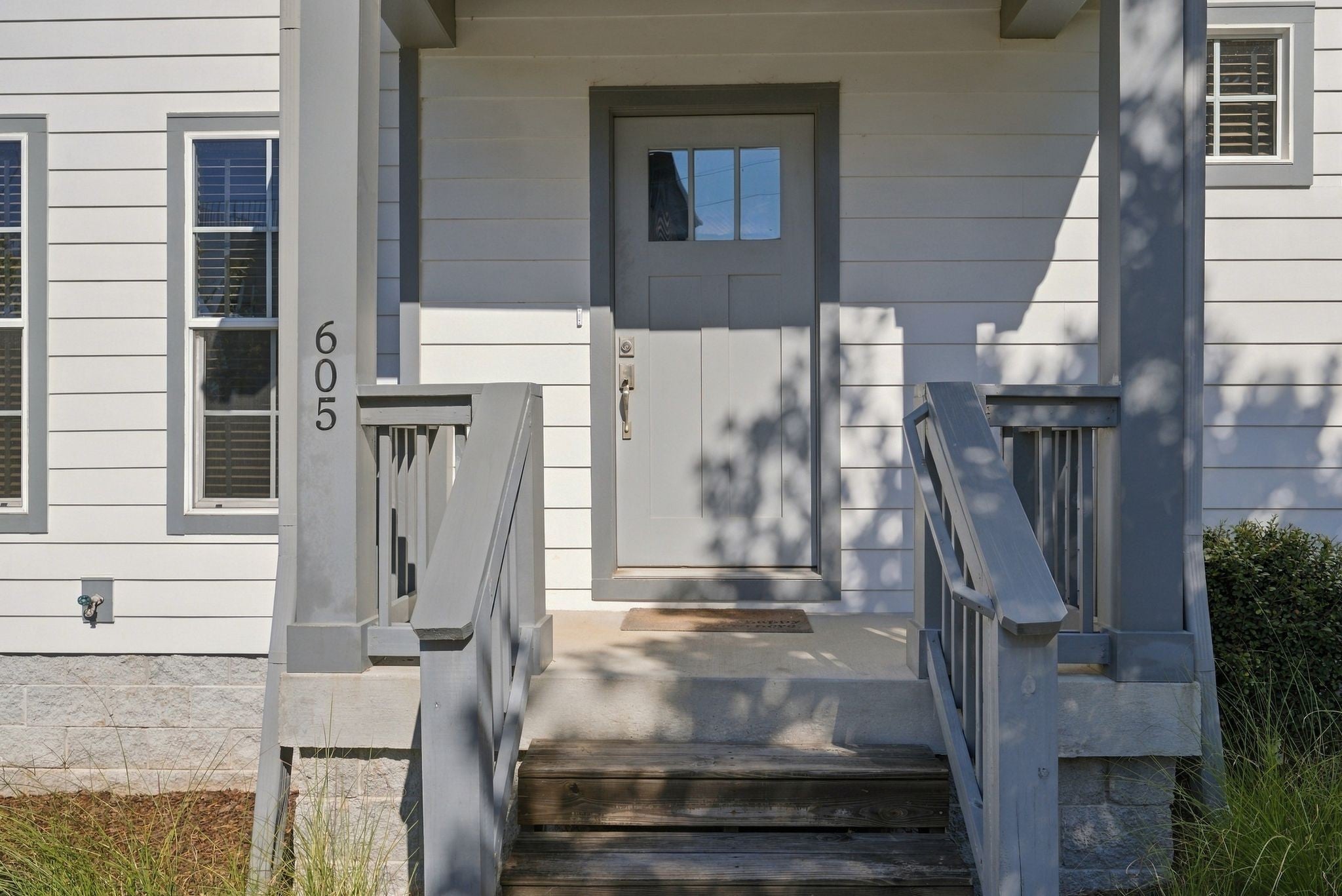 605 Vester Ave