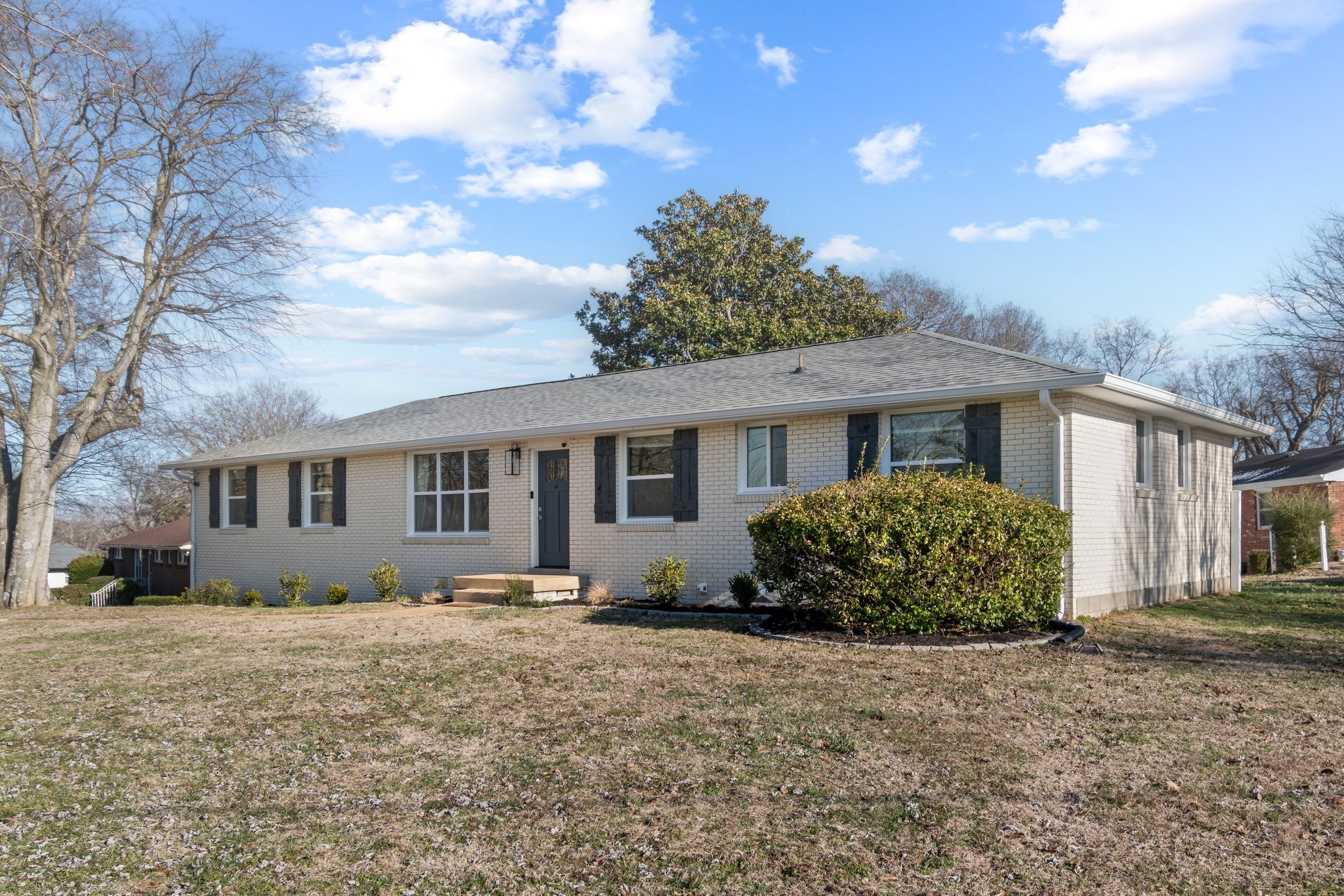 148 Colonial Dr