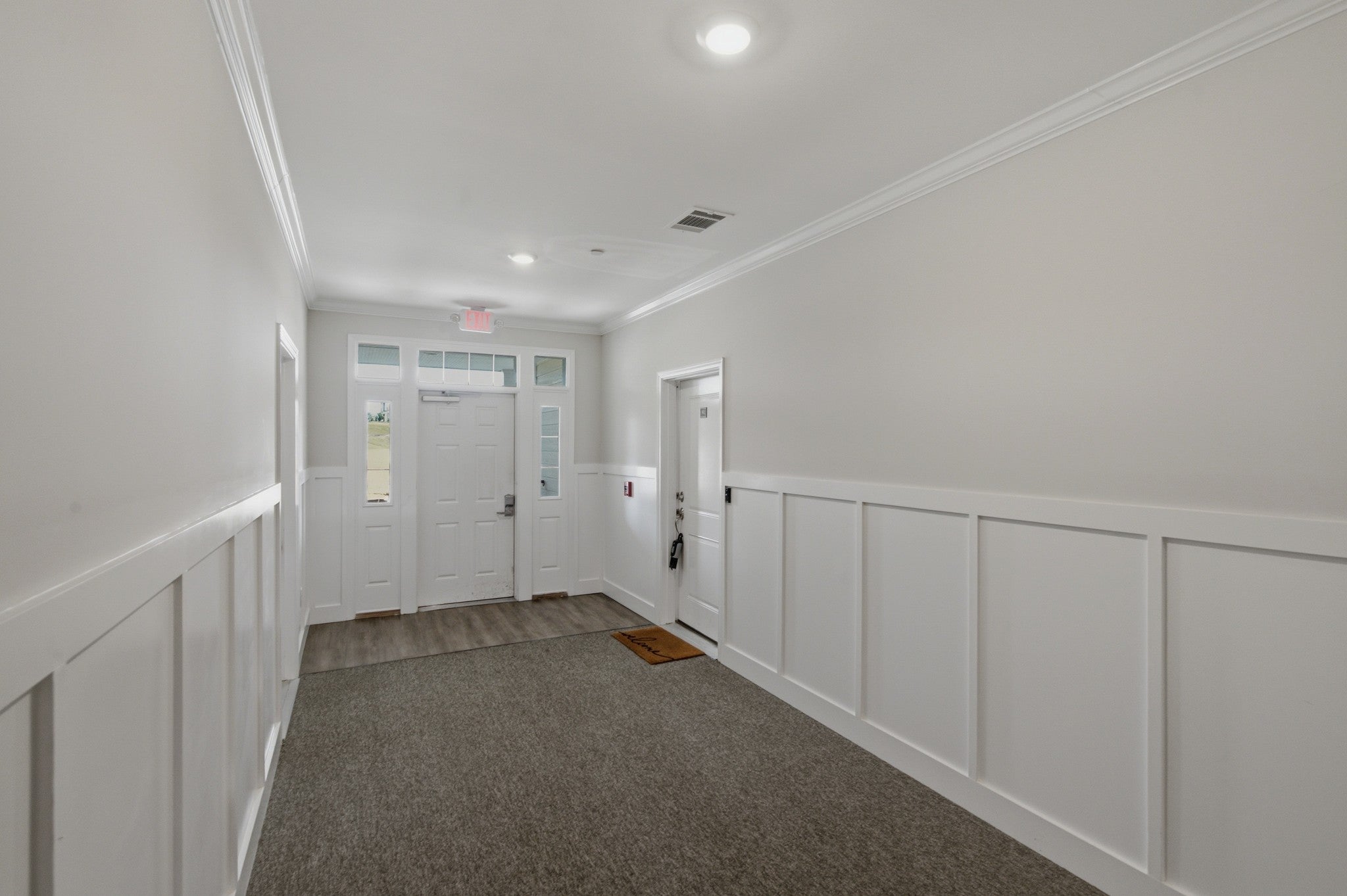 828 Goswell Dr 101