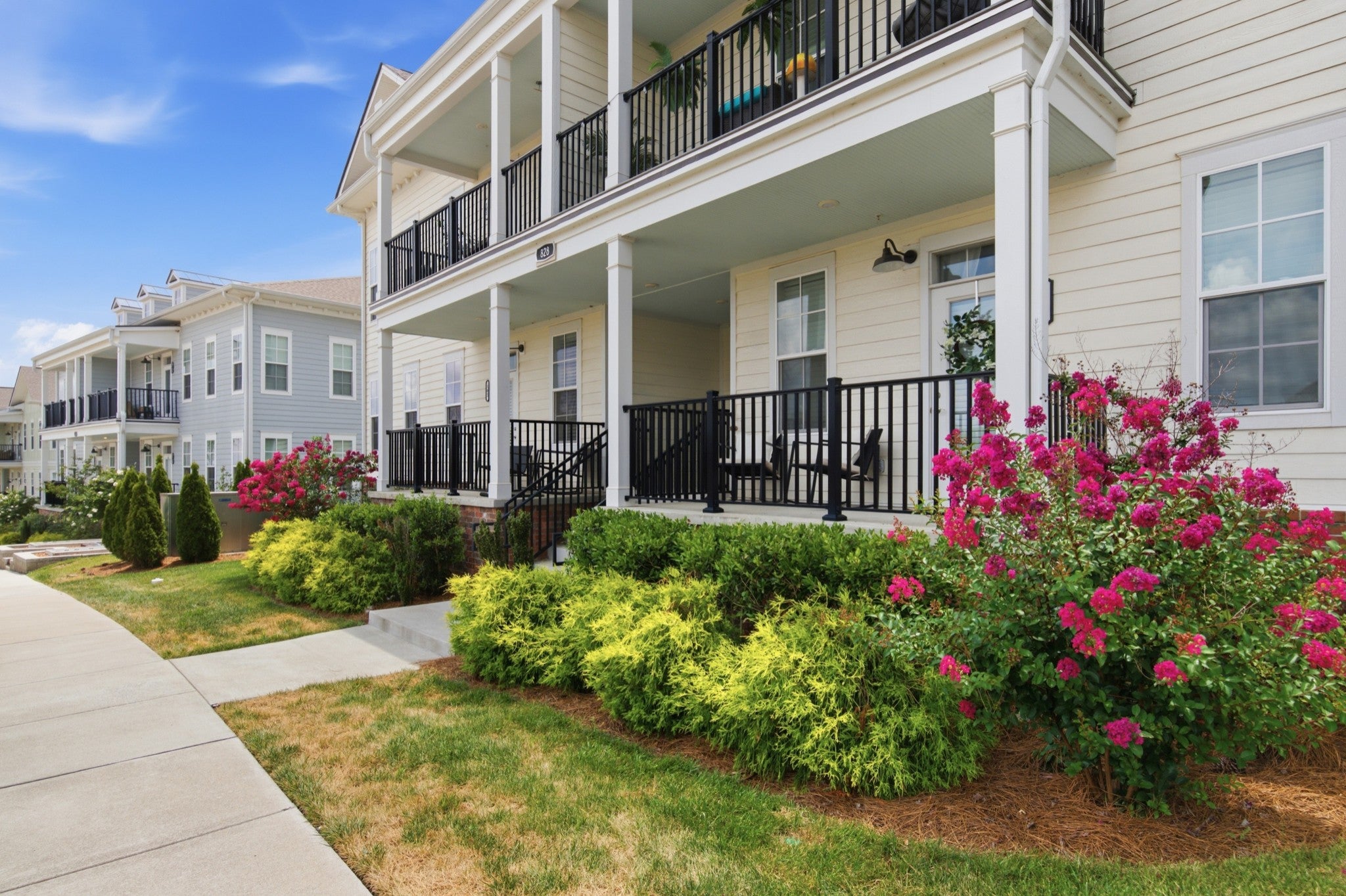 828 Goswell Dr 101