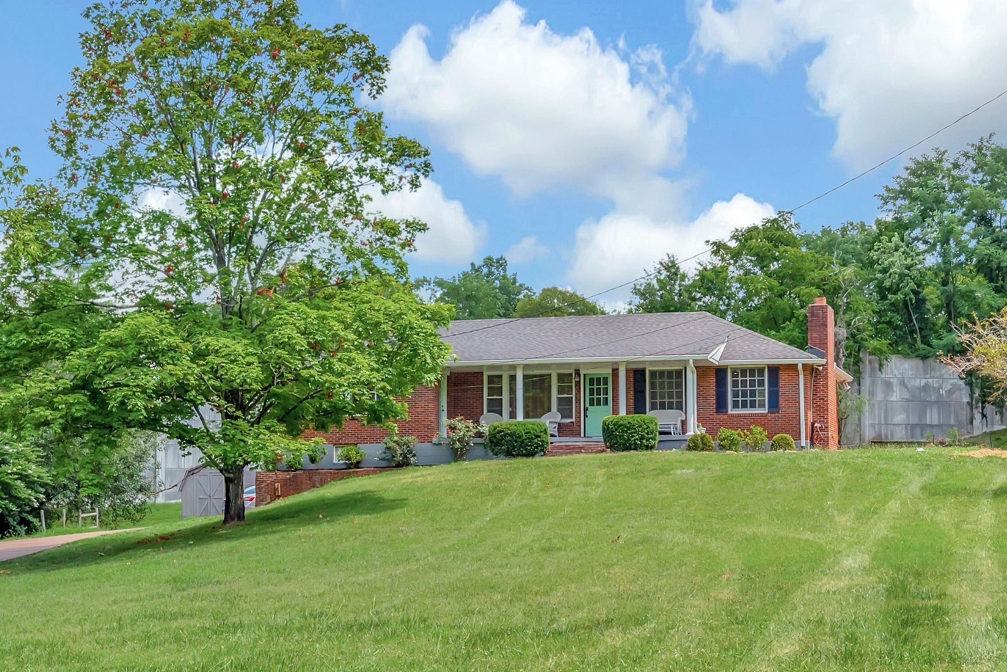 4.0-bed rental at 205 Rhine Dr