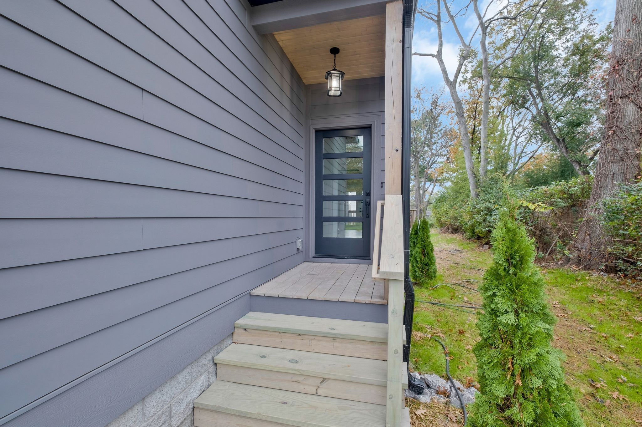 207 Paragon Mills Rd