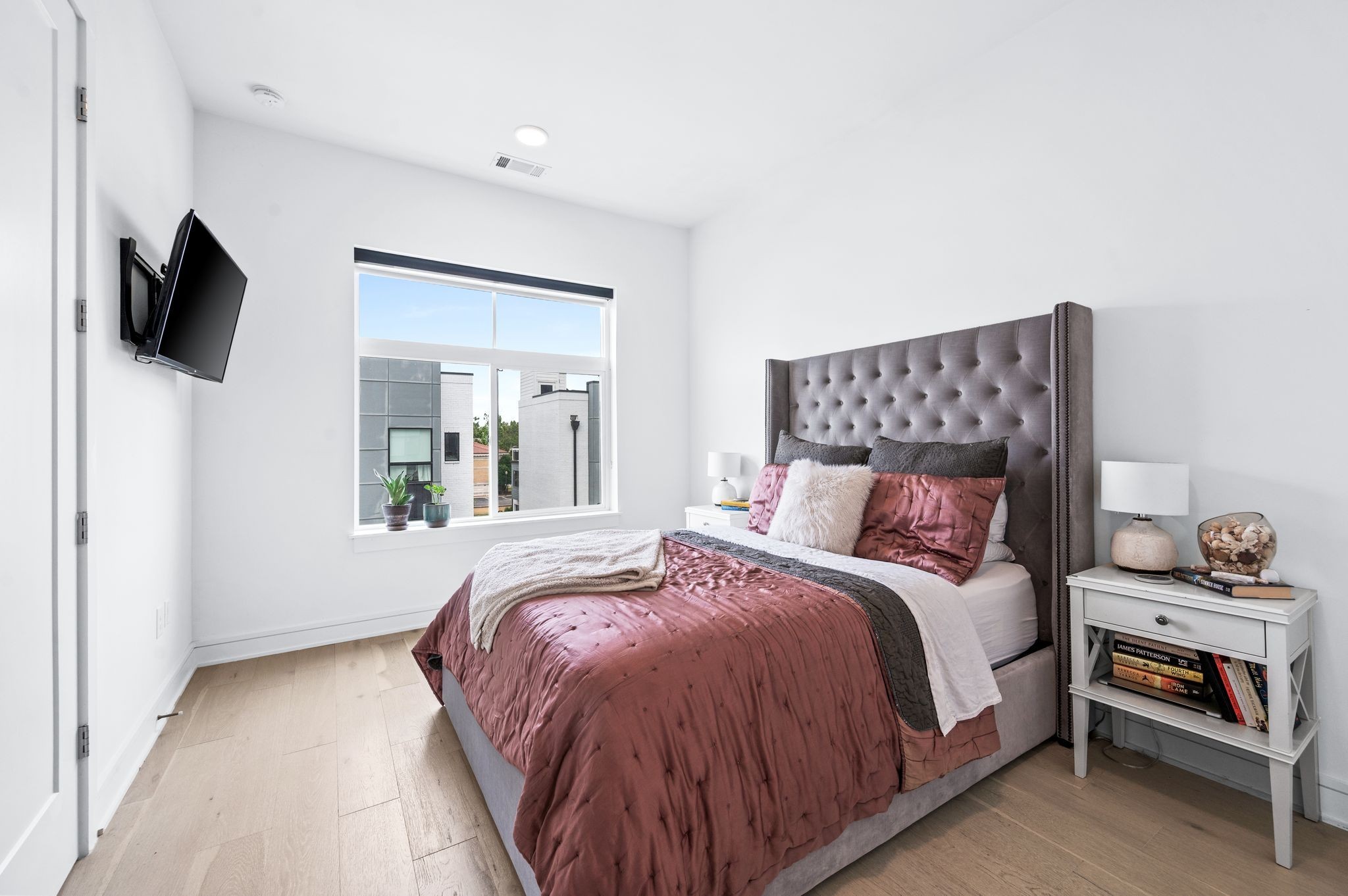 Nashville, Tennessee 37208, United States, 1 Bedroom Bedrooms, ,1 BathroomBathrooms,Residential,Coming Soon,195338