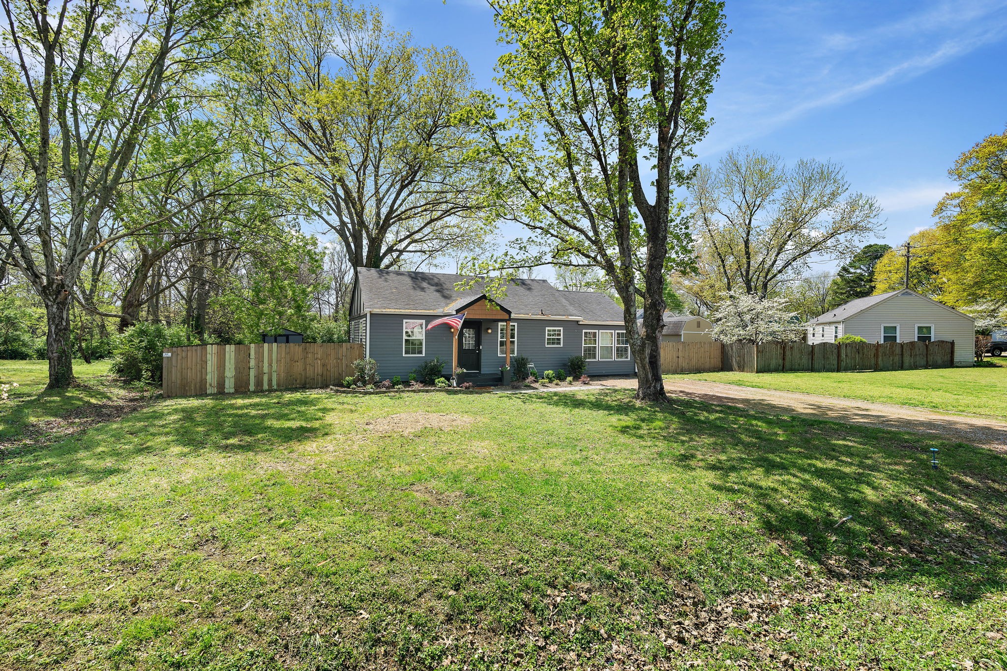2614 Live Oak Rd