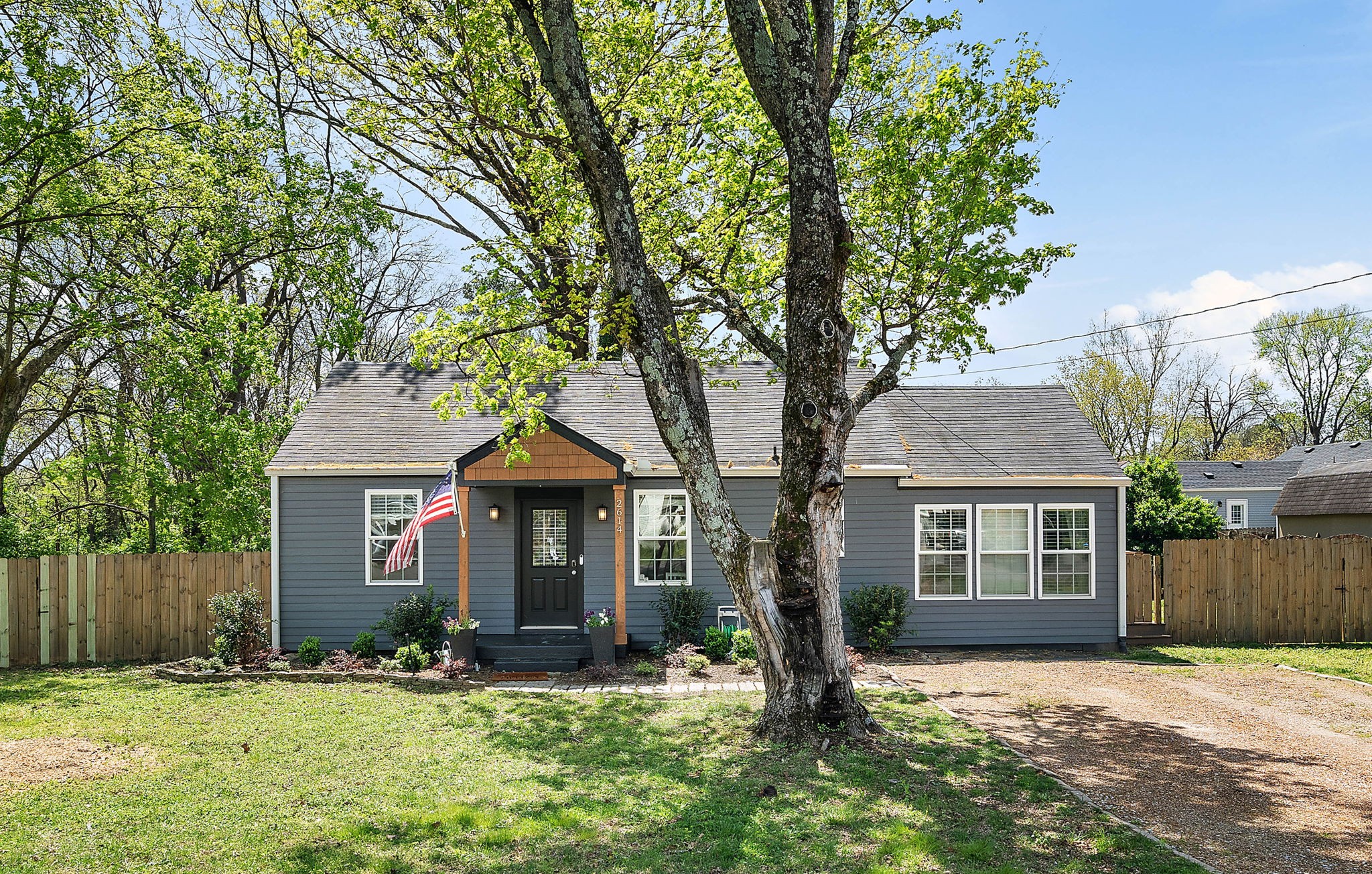 2614 Live Oak Rd