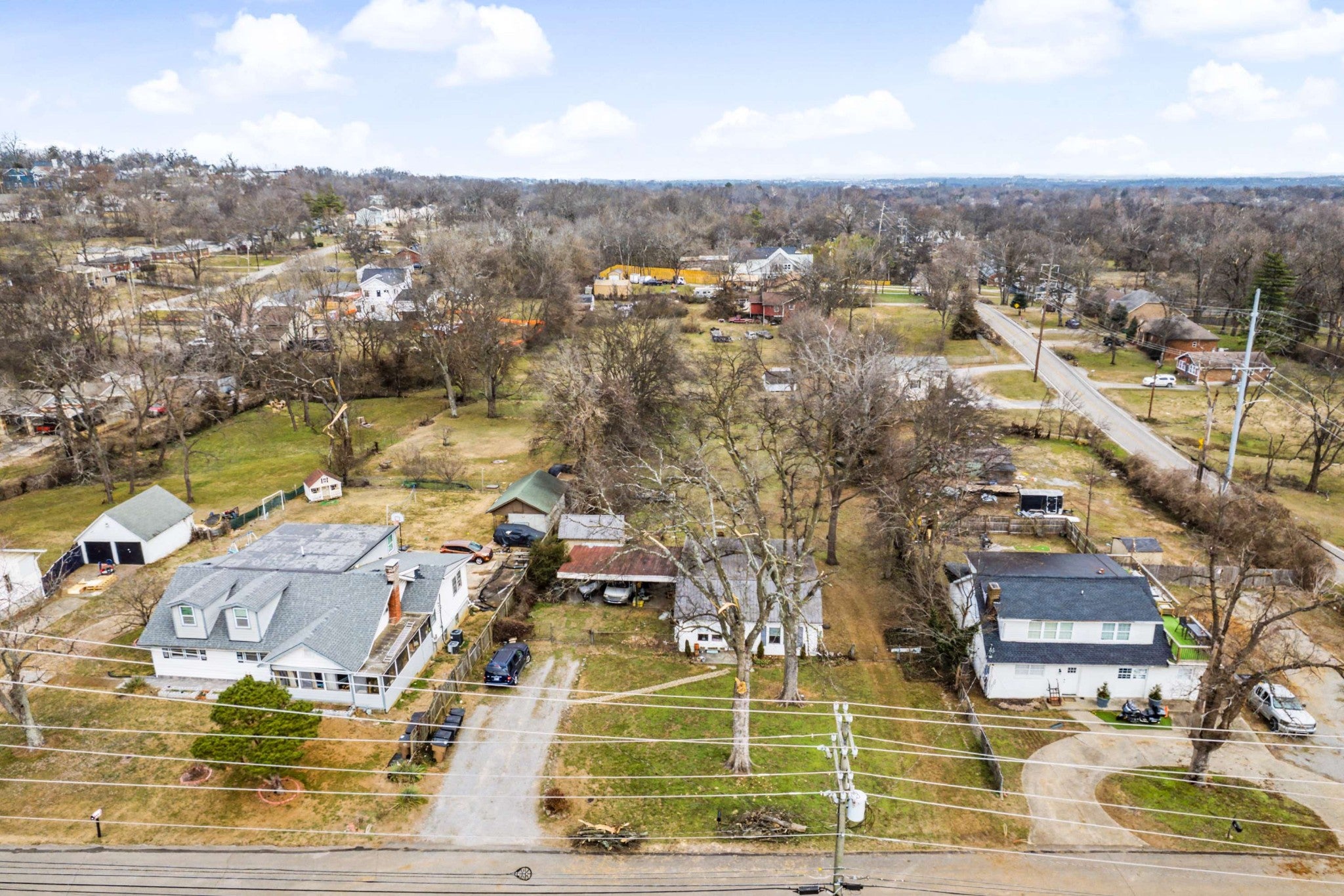 737 Saunders Ct