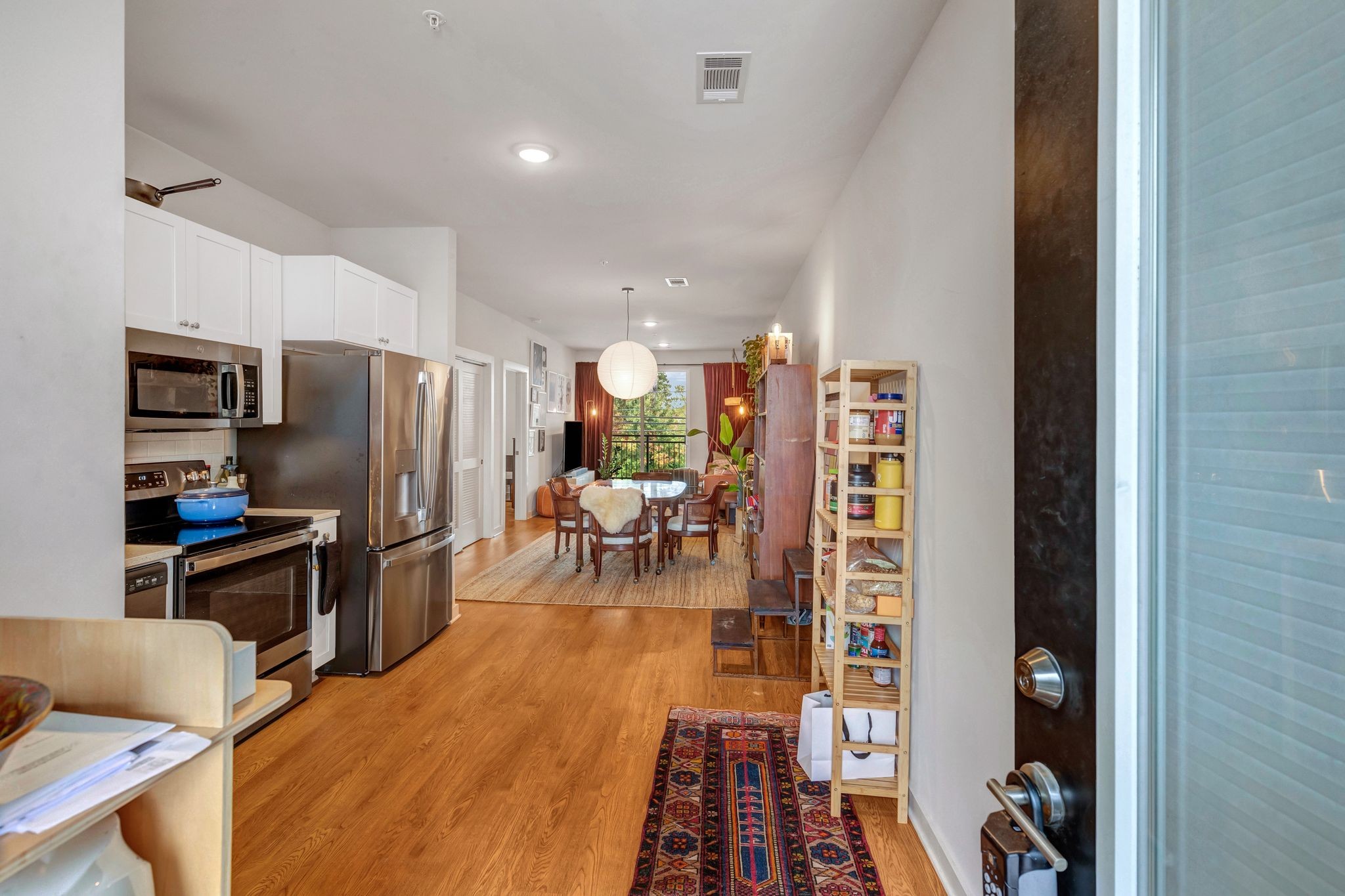 600 E Trinity Ln 106