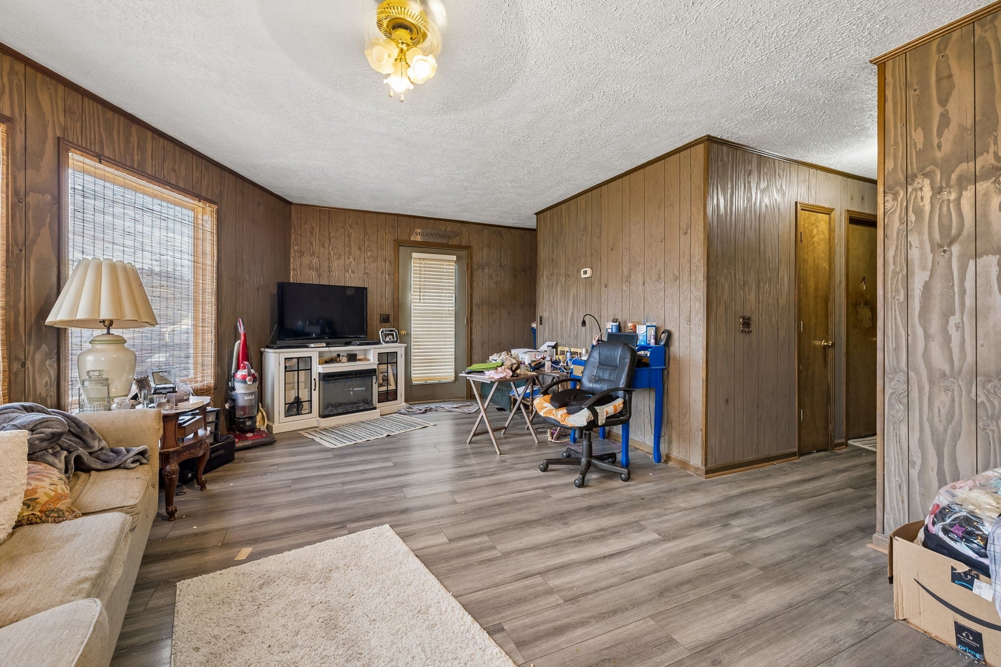 179 Lakeside Dr
