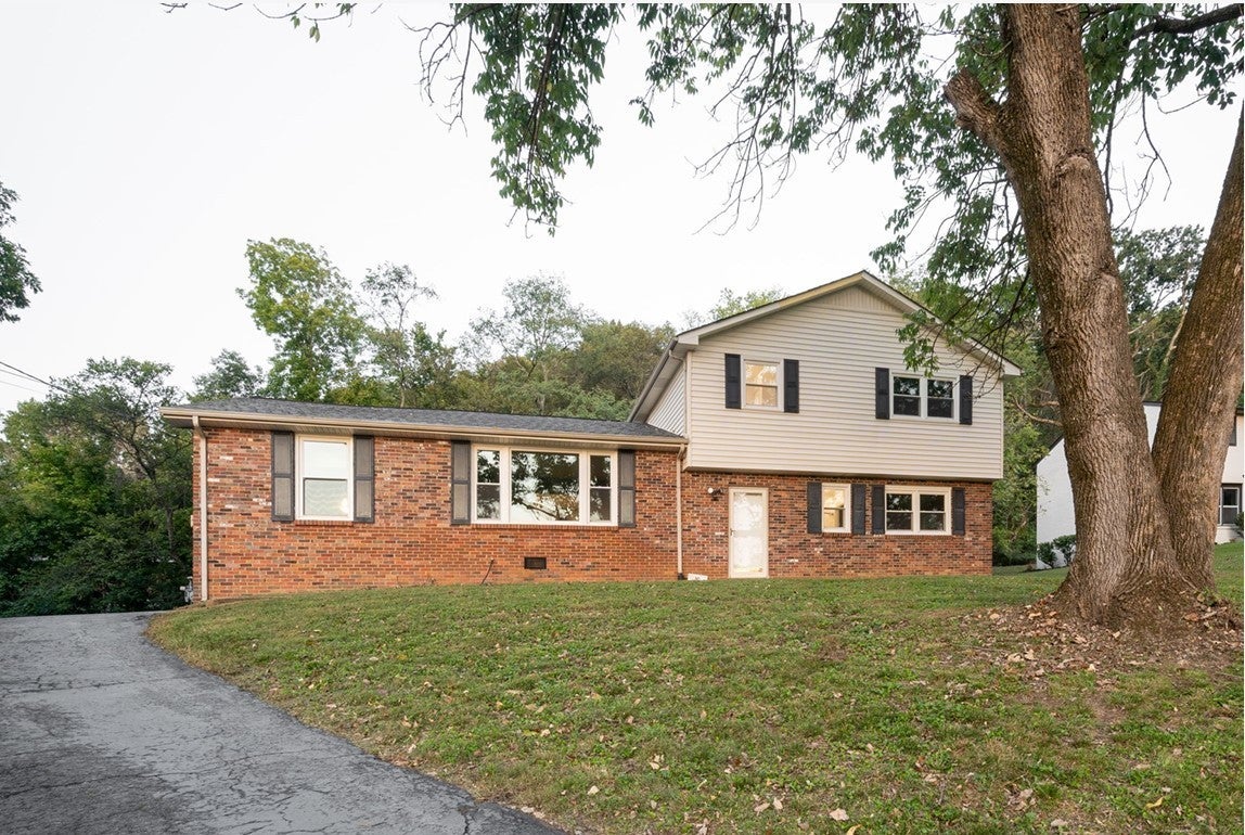 342 Cross Timbers Dr