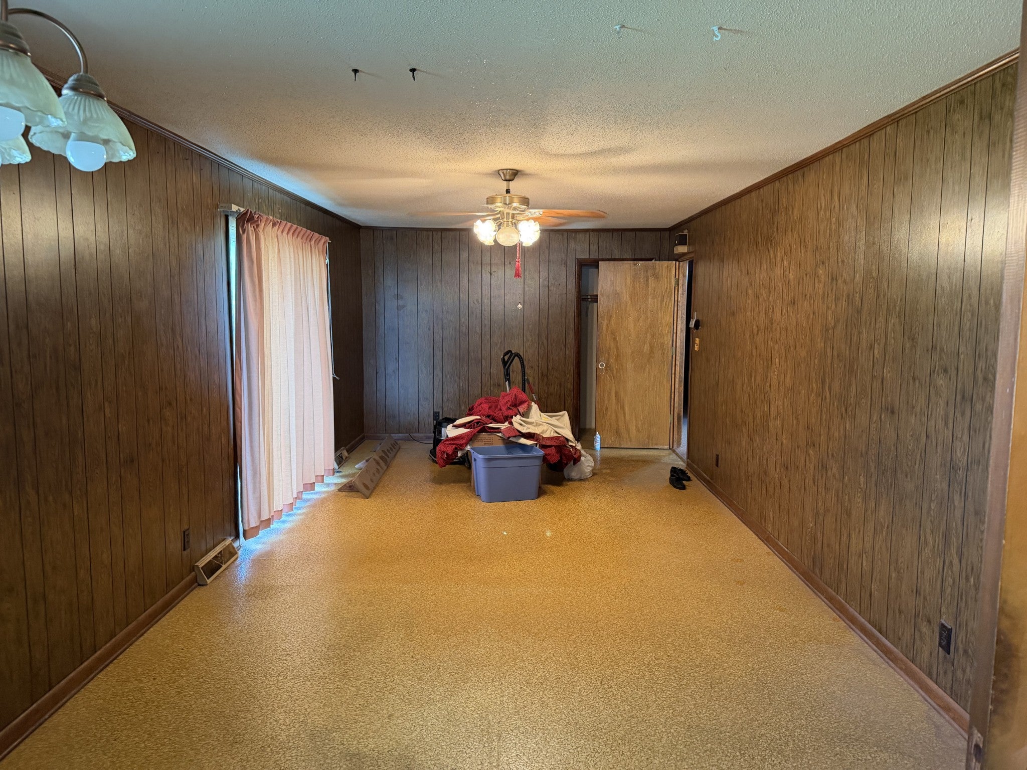 808 THIRD AVE