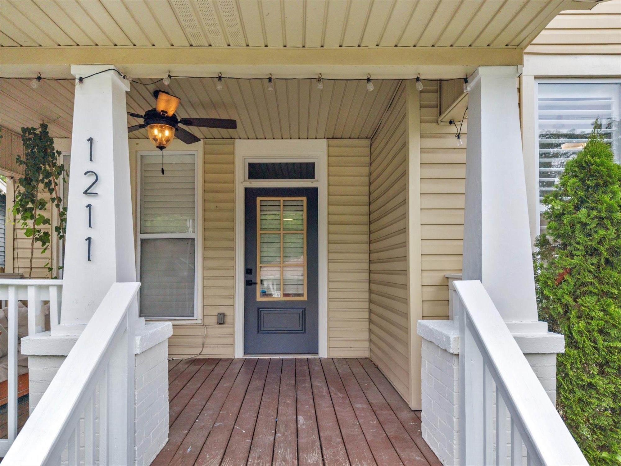 3-bed listing at 1211 Stainback Ave, Nashville