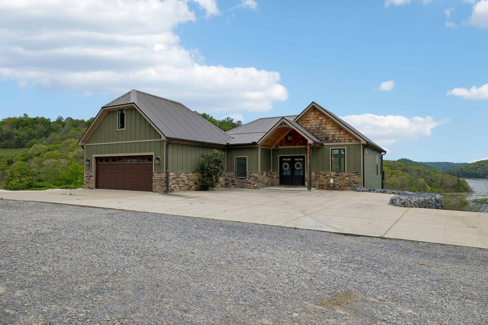 1010 Old Casey Cove Rd