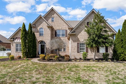 5230 Saint Ives Dr Murfreesboro TN 37128